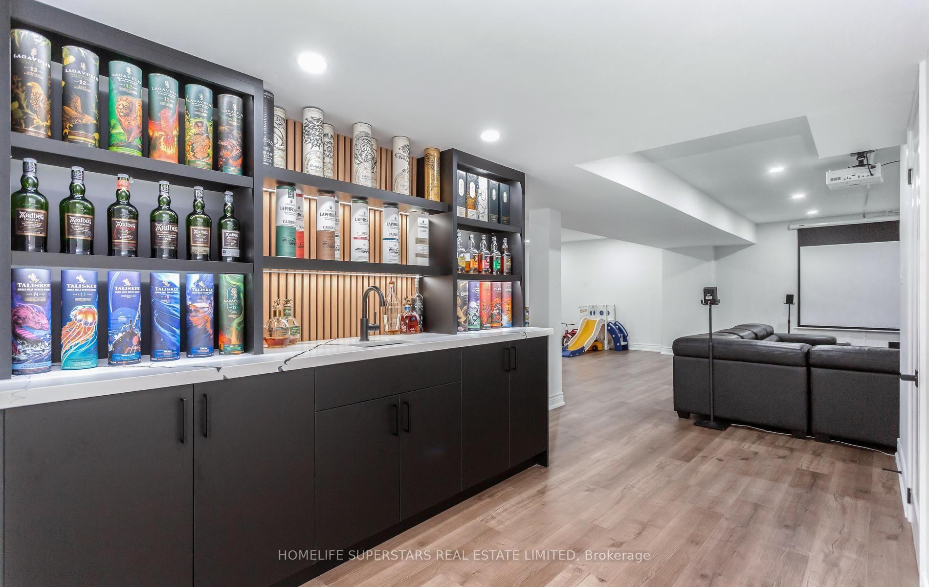 Photo 64 of 12 John Henry Street, Vaughan, Kleinburg — HOMEH