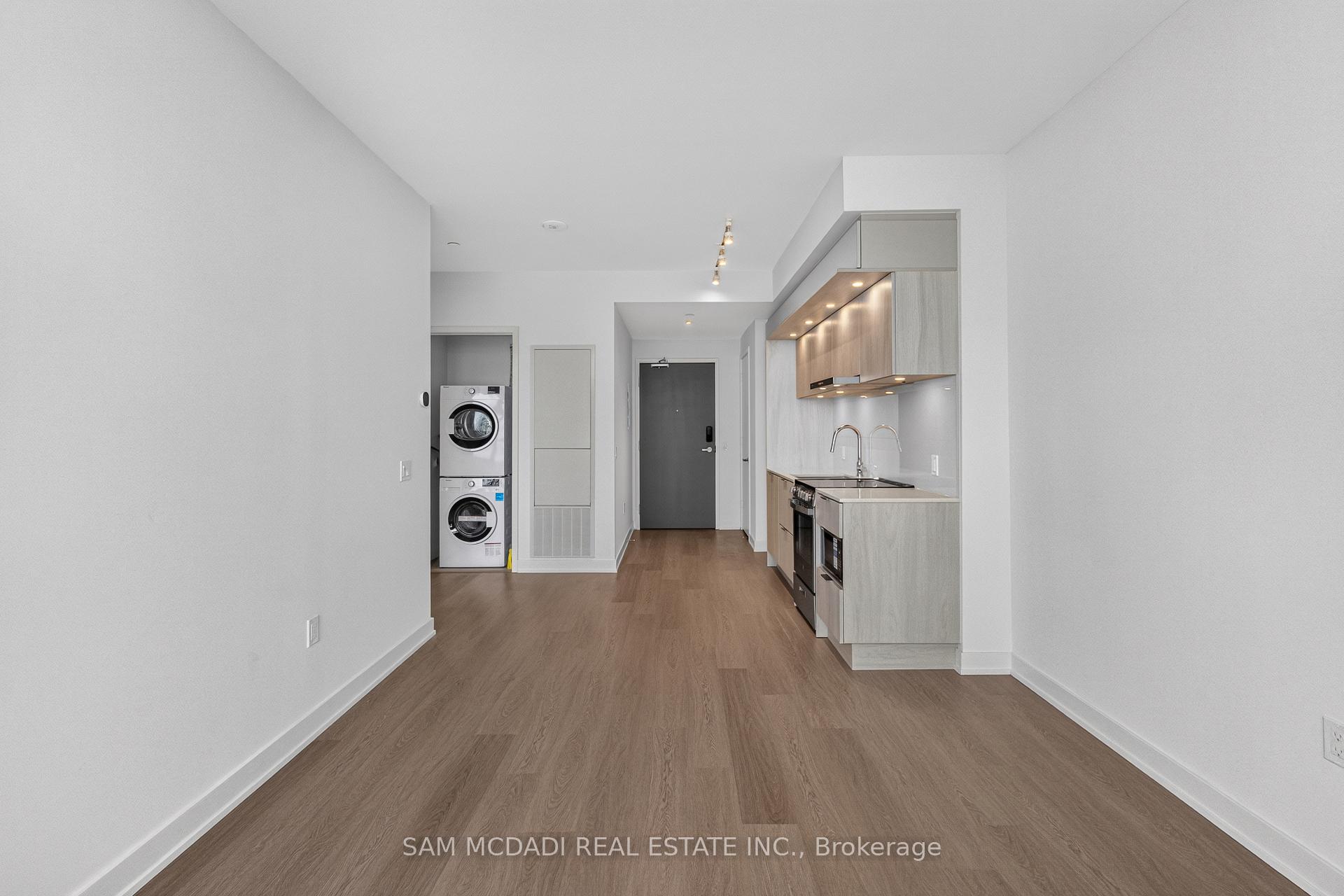 Photo 6 of Unit 5305, 448 Burnhamthorpe Road, Mississauga, City Centre — HOMEH