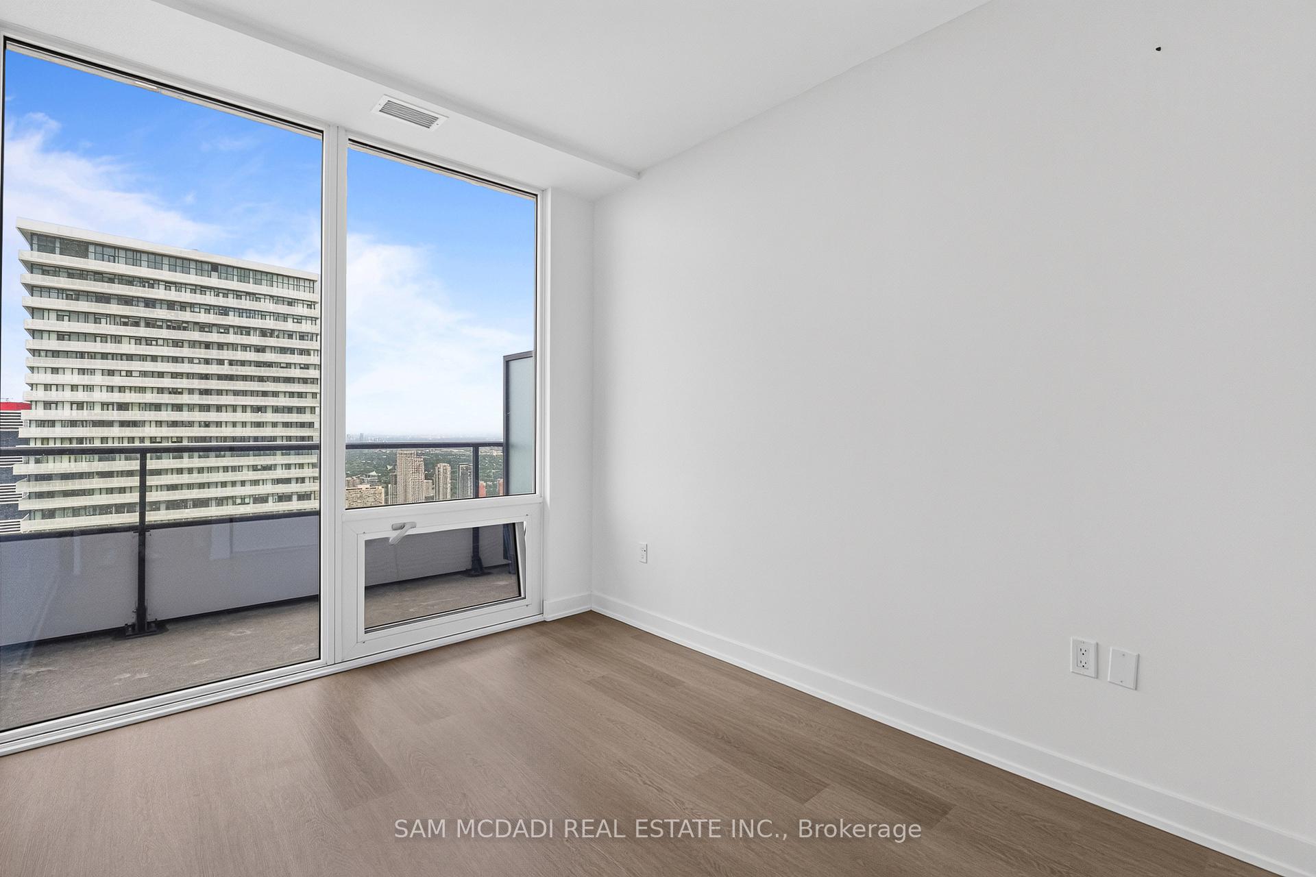 Photo 9 of Unit 5305, 448 Burnhamthorpe Road, Mississauga, City Centre — HOMEH