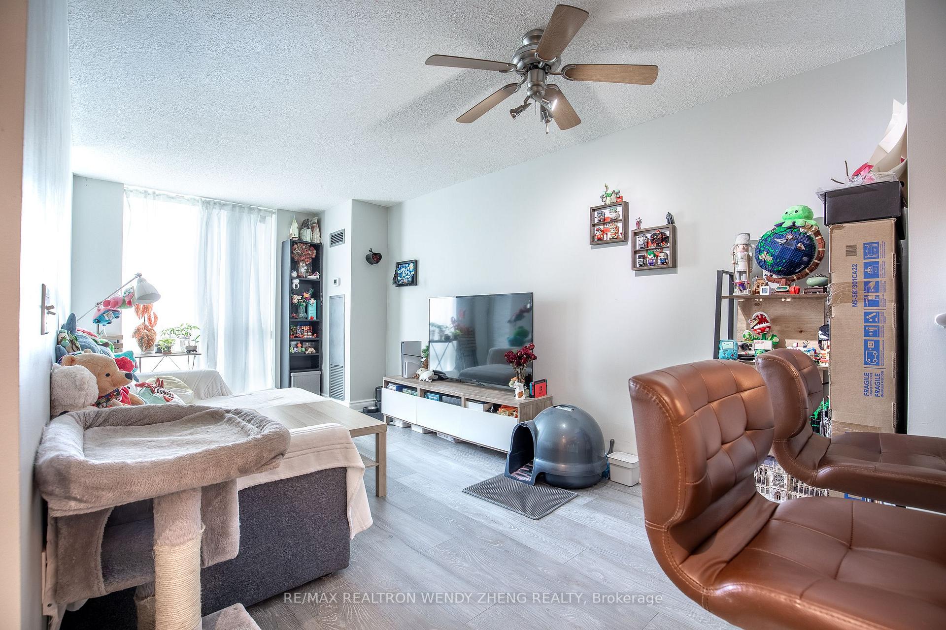 Photo 4 of Unit 208, 28 Olive Avenue, North York, Willowdale East — HOMEH