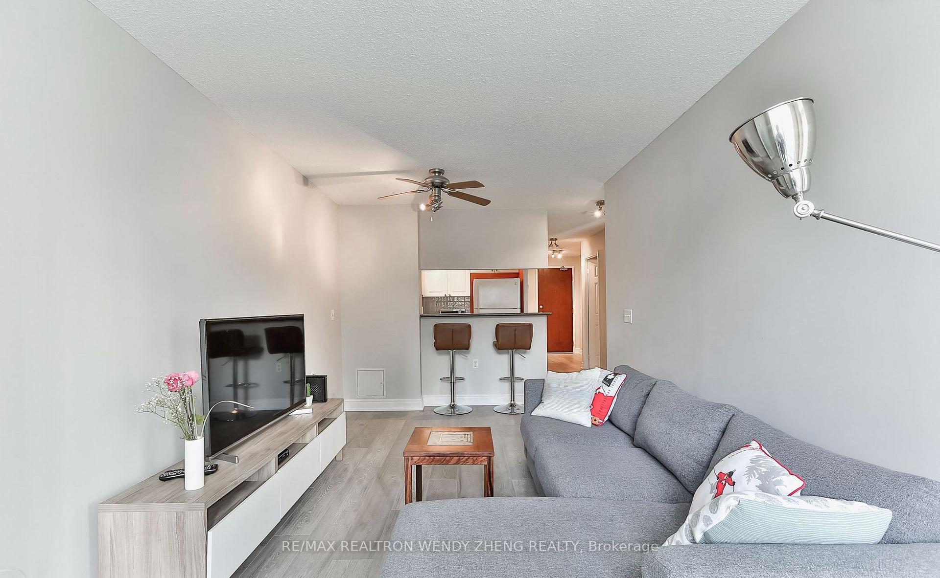 Photo 10 of Unit 208, 28 Olive Avenue, North York, Willowdale East — HOMEH