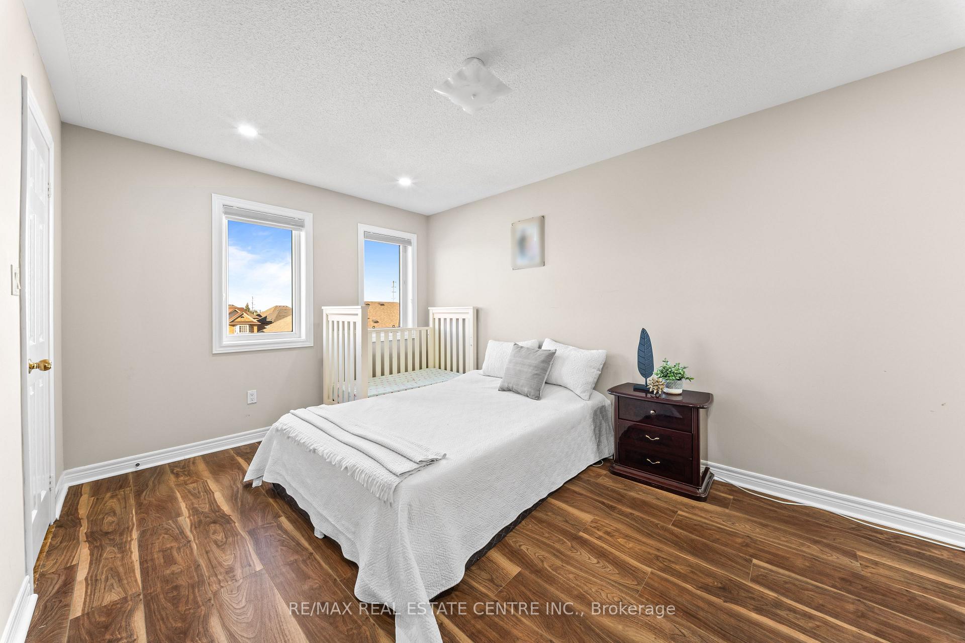 Photo 21 of 42 Domenico Crescent, Brampton, Bram East — HOMEH