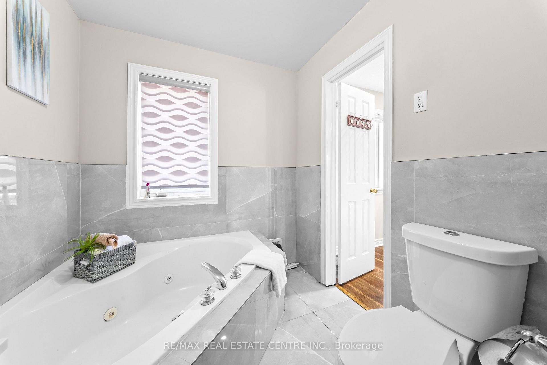 Photo 25 of 42 Domenico Crescent, Brampton, Bram East — HOMEH