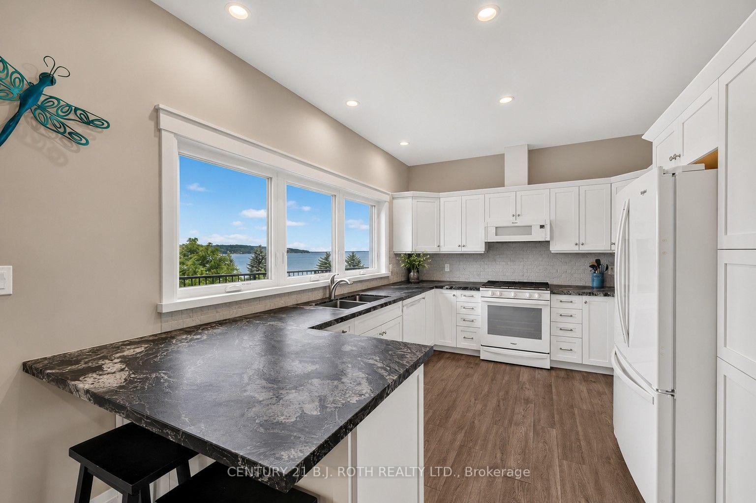 Photo 15 of 244 Frank Street, Midland — HOMEH