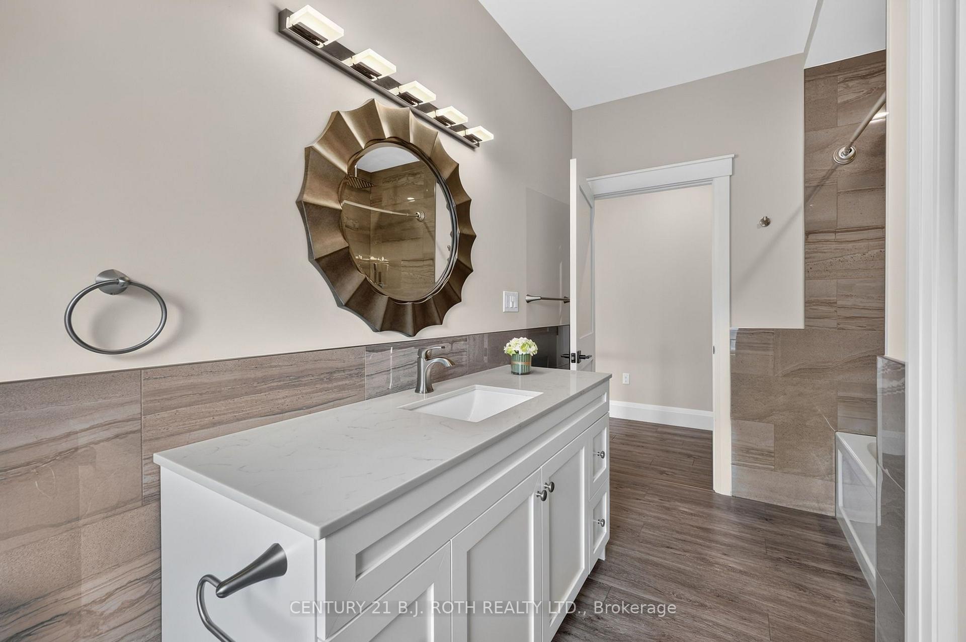 Photo 20 of 244 Frank Street, Midland — HOMEH