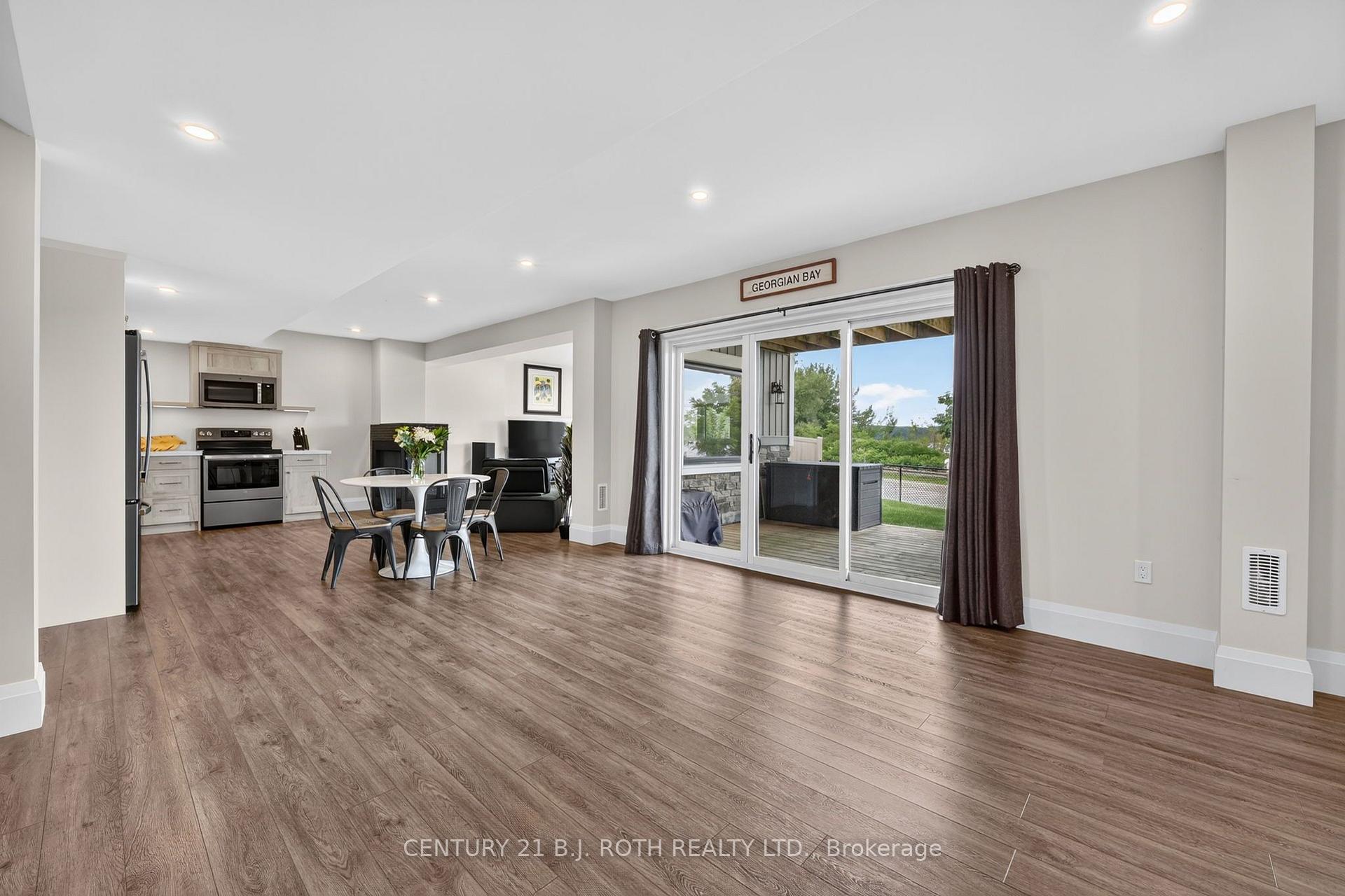 Photo 27 of 244 Frank Street, Midland — HOMEH