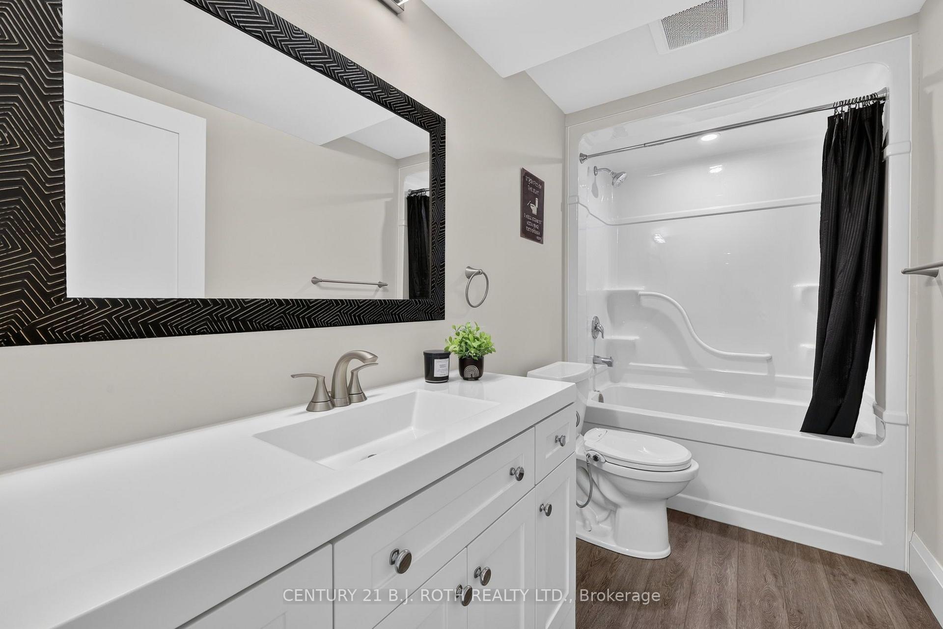 Photo 30 of 244 Frank Street, Midland — HOMEH