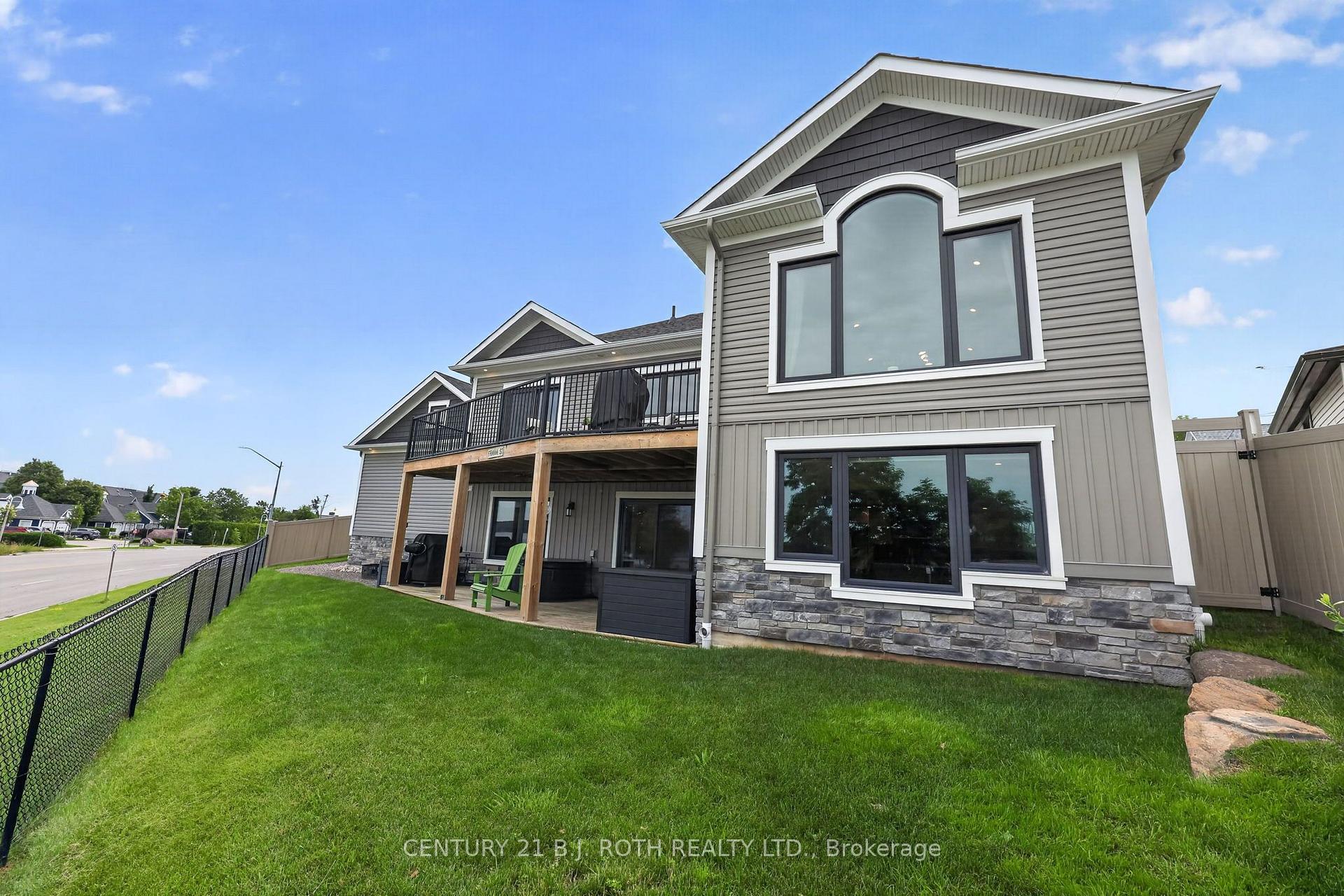 Photo 44 of 244 Frank Street, Midland — HOMEH