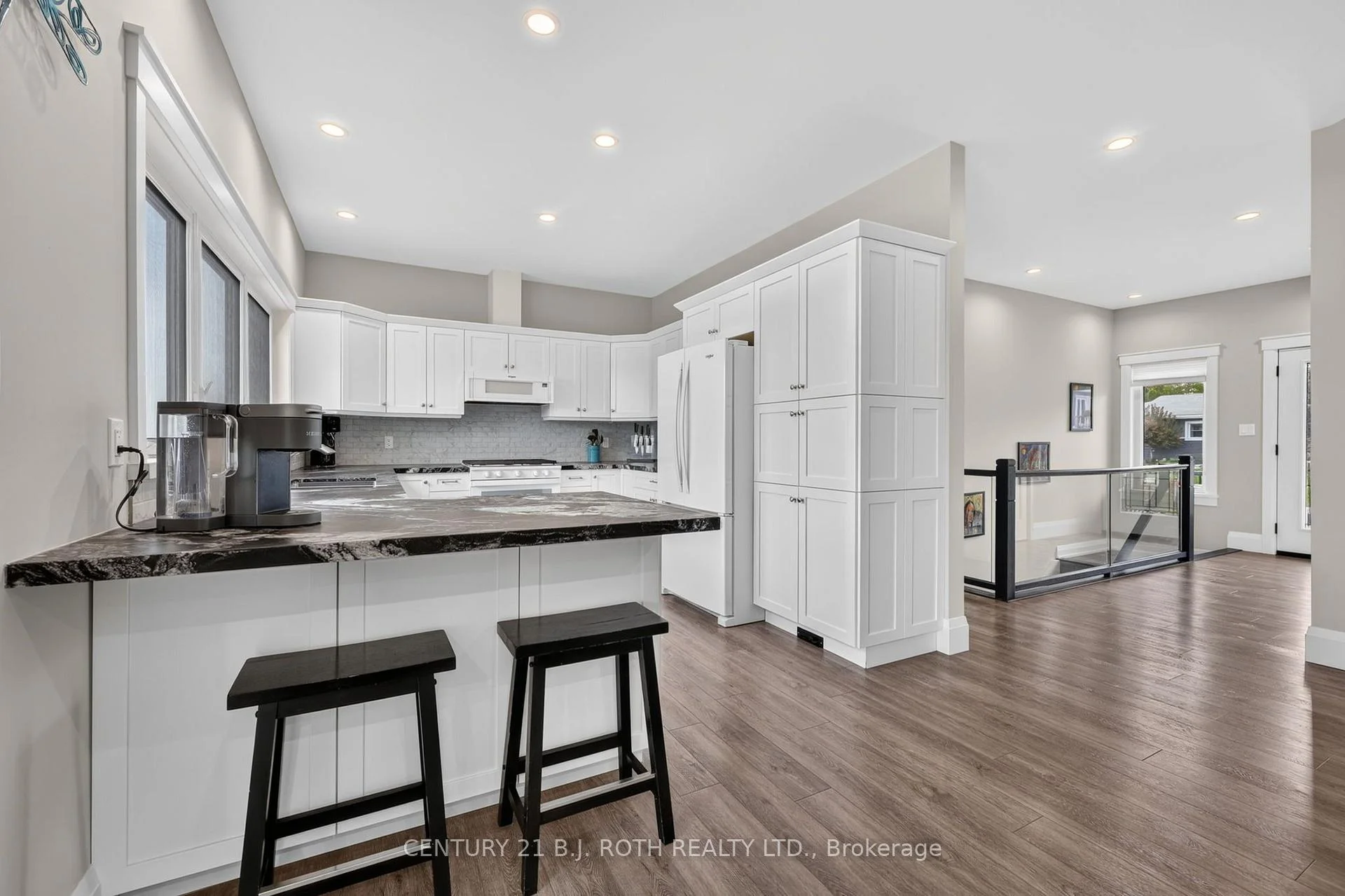 Photo 13 of 244 Frank Street, Midland — HOMEH