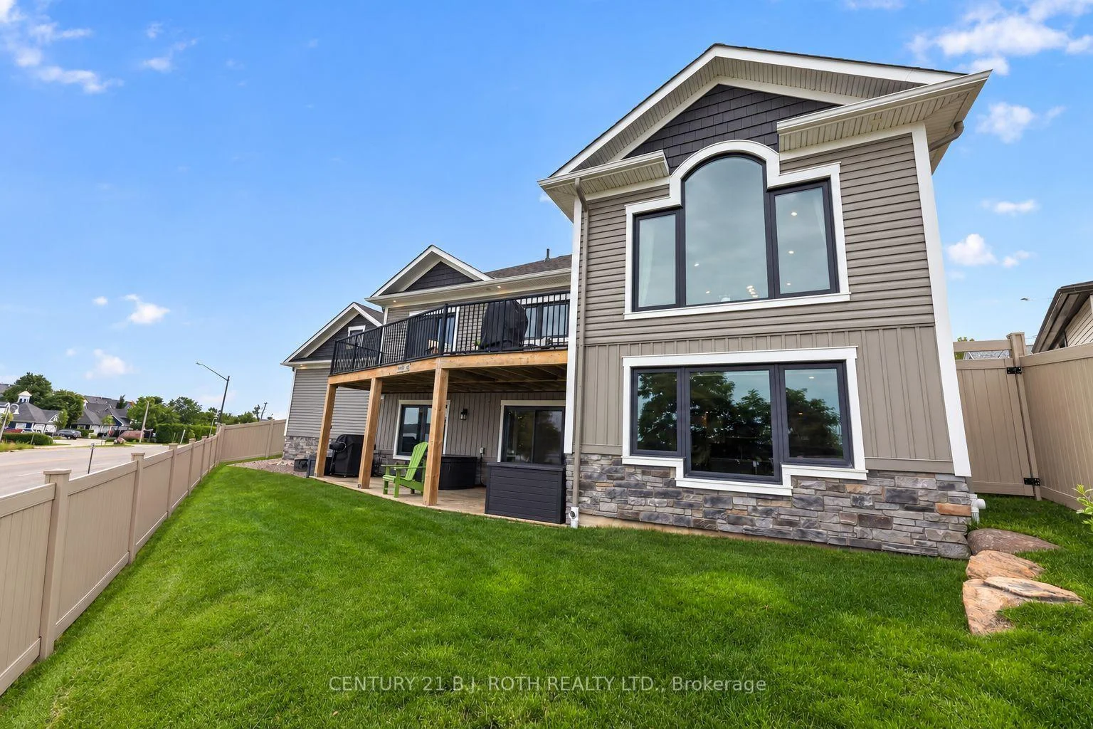 Photo 45 of 244 Frank Street, Midland — HOMEH