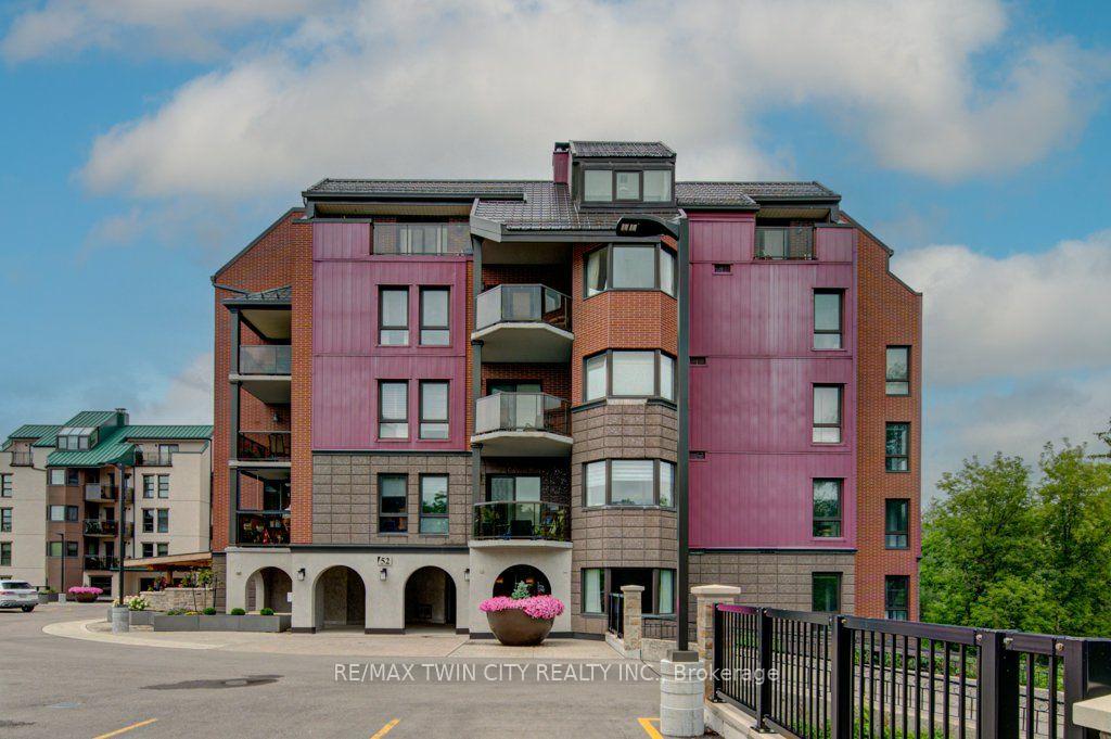 Photo 2 of Unit 32, 52 Blue Springs Drive, Waterloo, Colonial Acres — HOMEH
