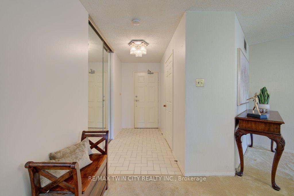 Photo 4 of Unit 32, 52 Blue Springs Drive, Waterloo, Colonial Acres — HOMEH