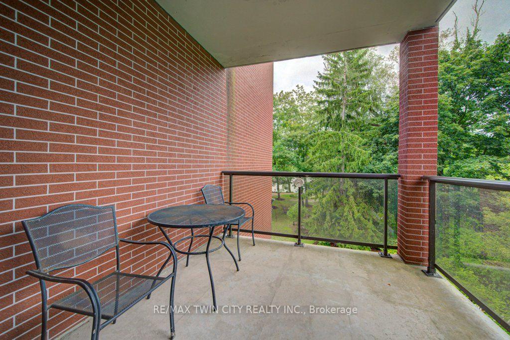 Photo 30 of Unit 32, 52 Blue Springs Drive, Waterloo, Colonial Acres — HOMEH