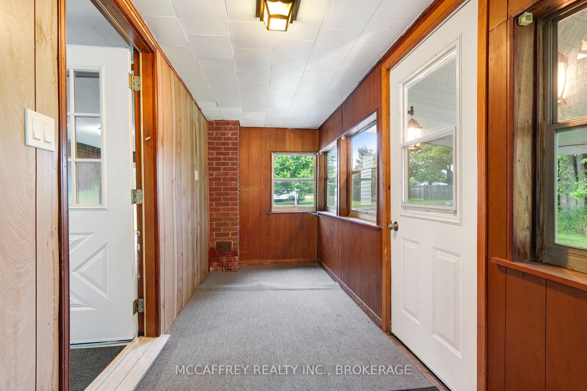 Photo 2 of 333 Burridge Road, Frontenac, Frontenac South — HOMEH