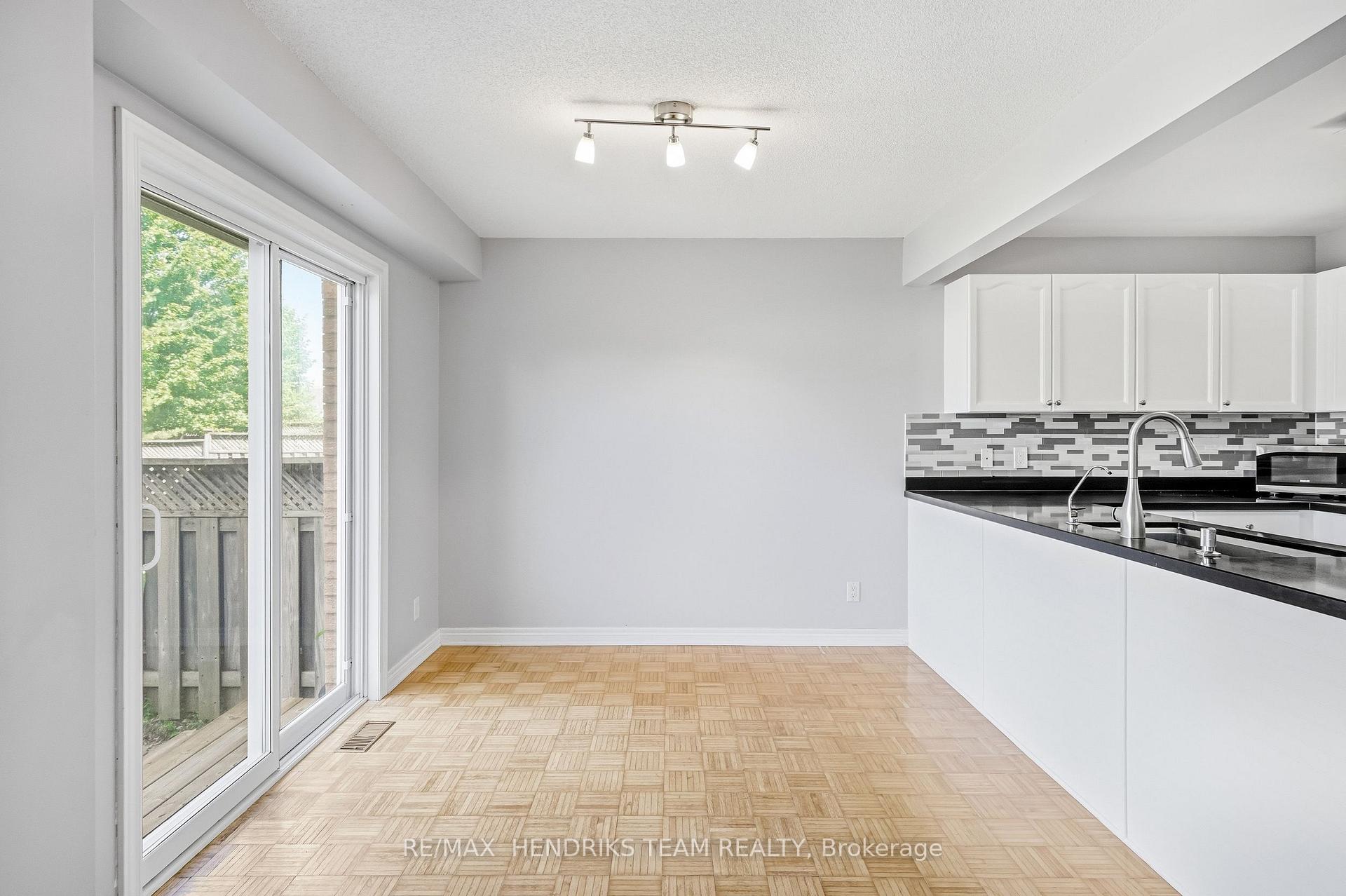 Photo 14 of 19 Mcbride Drive, St. Catharines, Rykert/Vansickle — HOMEH