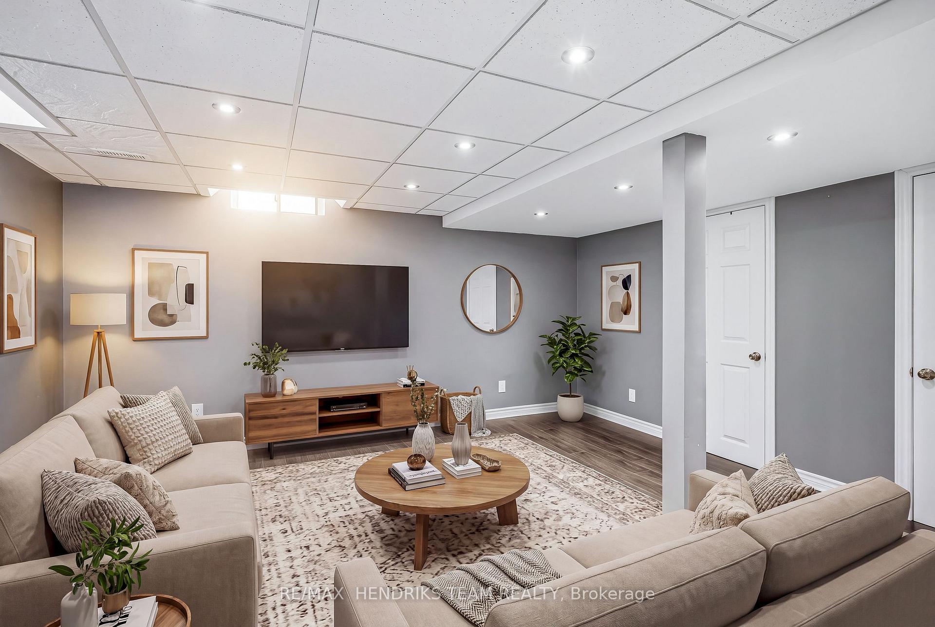 Photo 28 of 19 Mcbride Drive, St. Catharines, Rykert/Vansickle — HOMEH