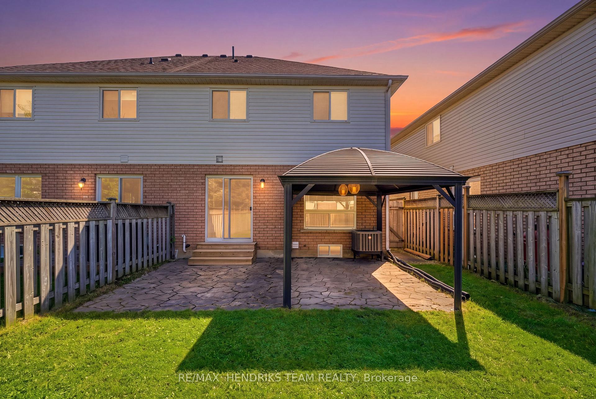 Photo 38 of 19 Mcbride Drive, St. Catharines, Rykert/Vansickle — HOMEH