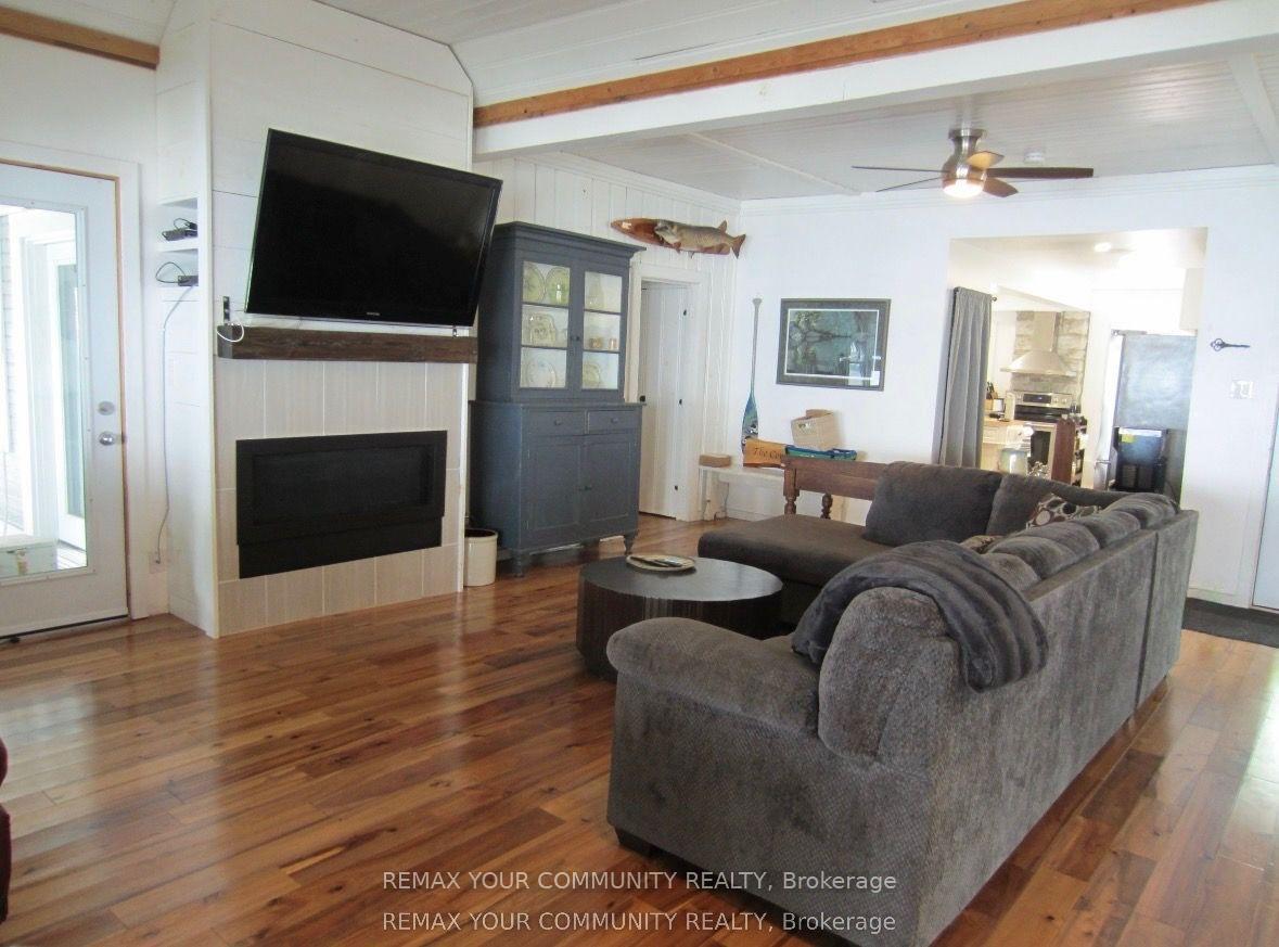 Photo 10 of 6576 Quarry Point Road, Ramara, Rural Ramara — HOMEH