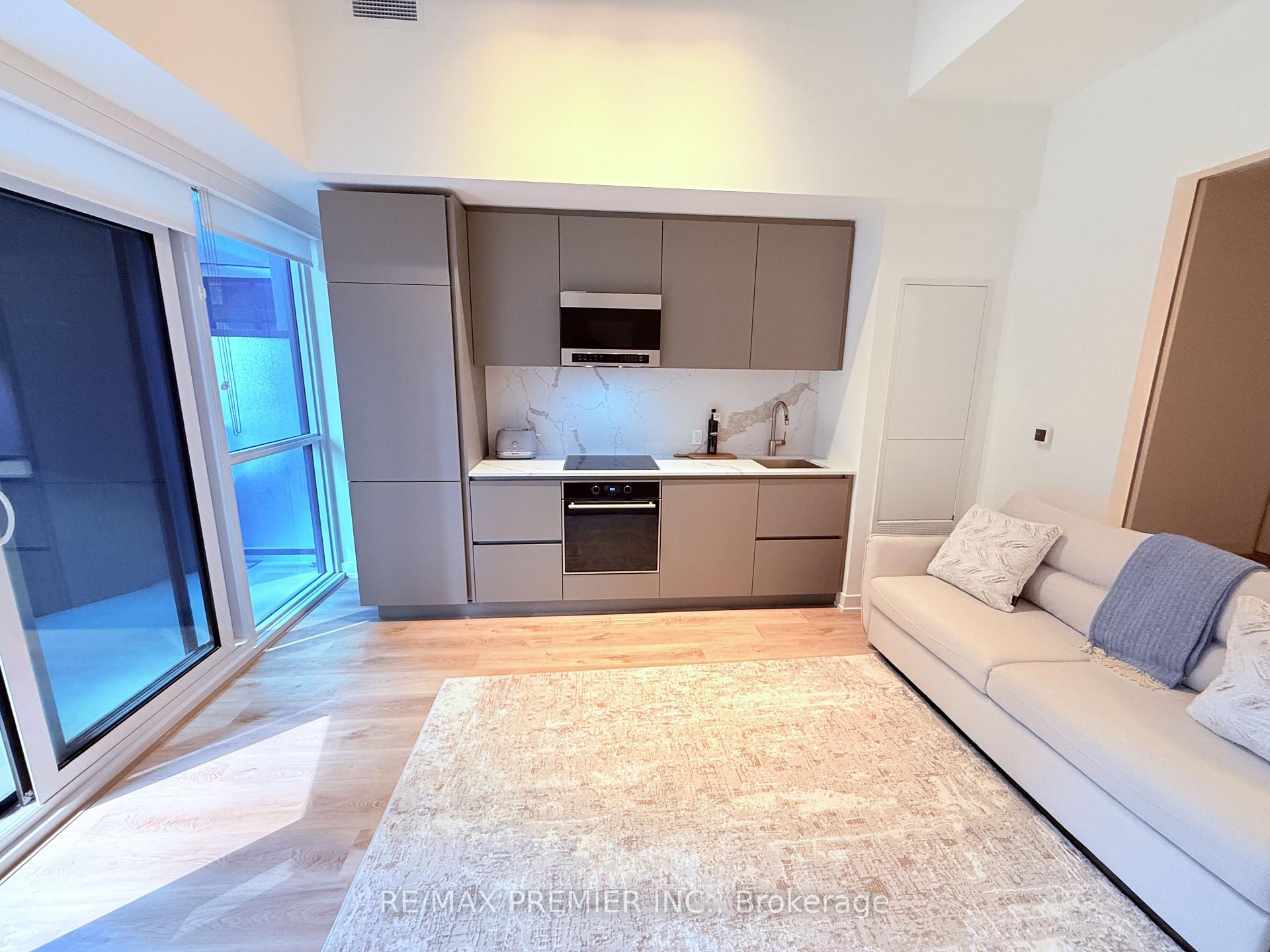 Photo 5 of Unit 410S, 110 Broadway Avenue, Toronto, Mount Pleasant West — HOMEH