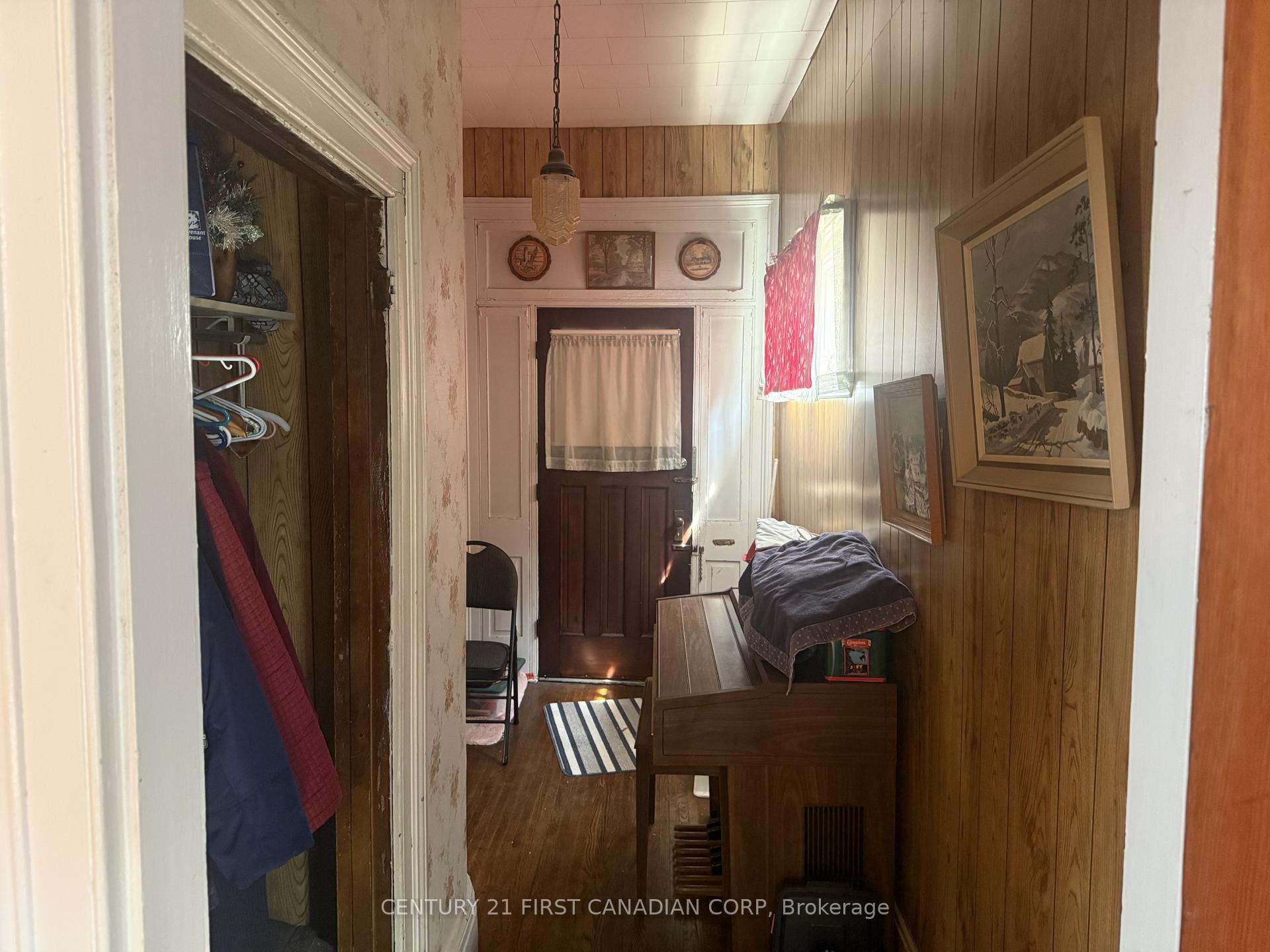 Photo 21 of 491 Central Avenue, London, East F — HOMEH