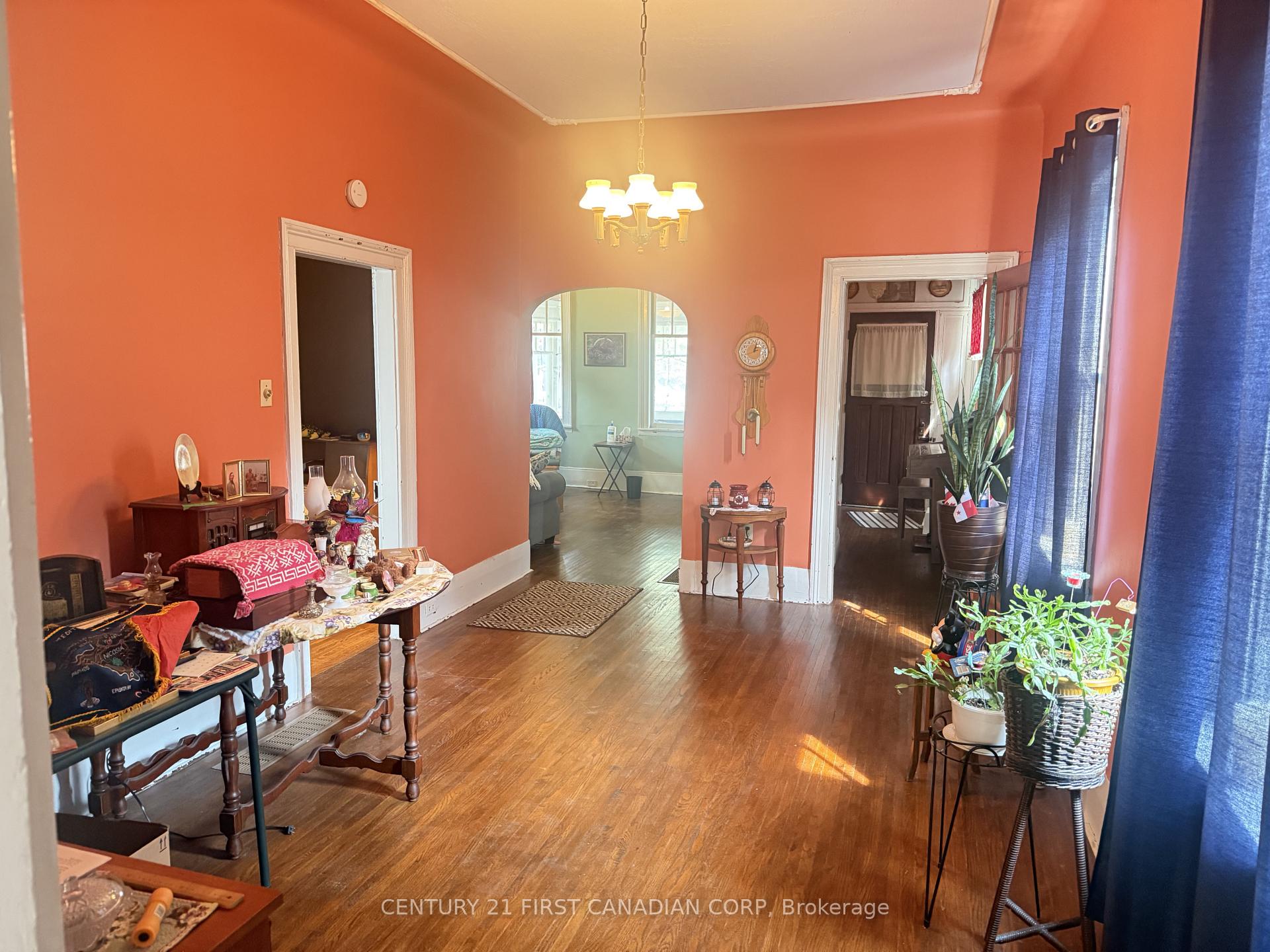 Photo 22 of 491 Central Avenue, London, East F — HOMEH