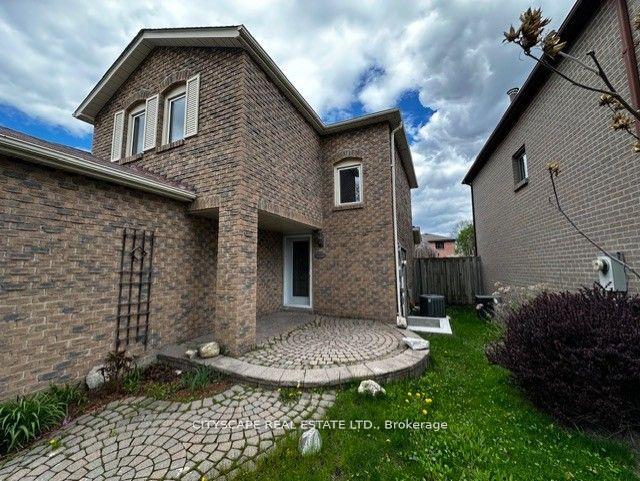Photo 2 of 82 Chatfield Drive, Ajax, Central West — HOMEH