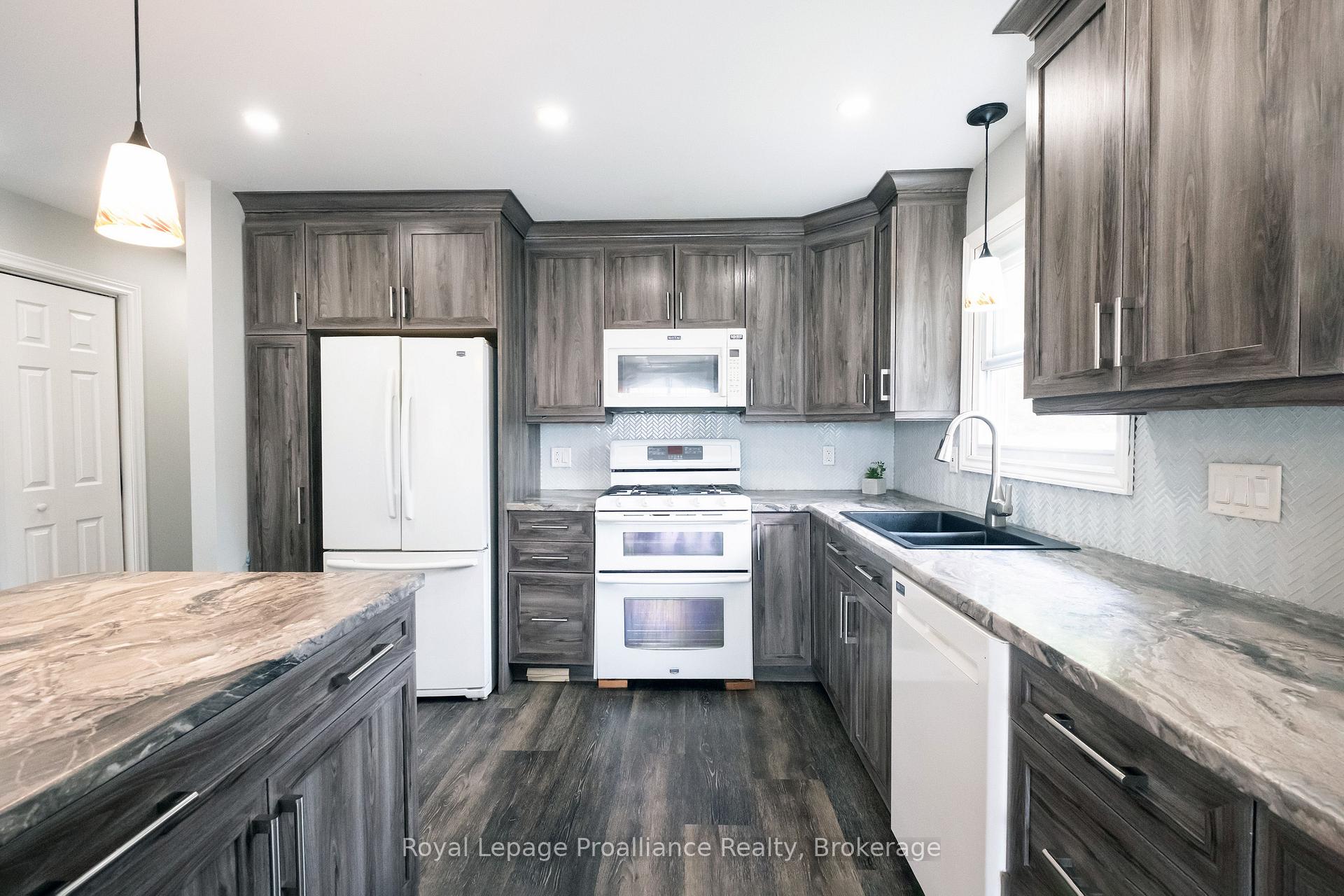 Photo 17 of 115 Nicholas Street, Quinte West, Trenton Ward — HOMEH