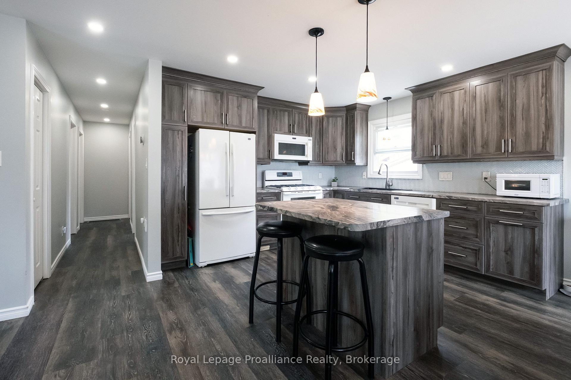Photo 19 of 115 Nicholas Street, Quinte West, Trenton Ward — HOMEH