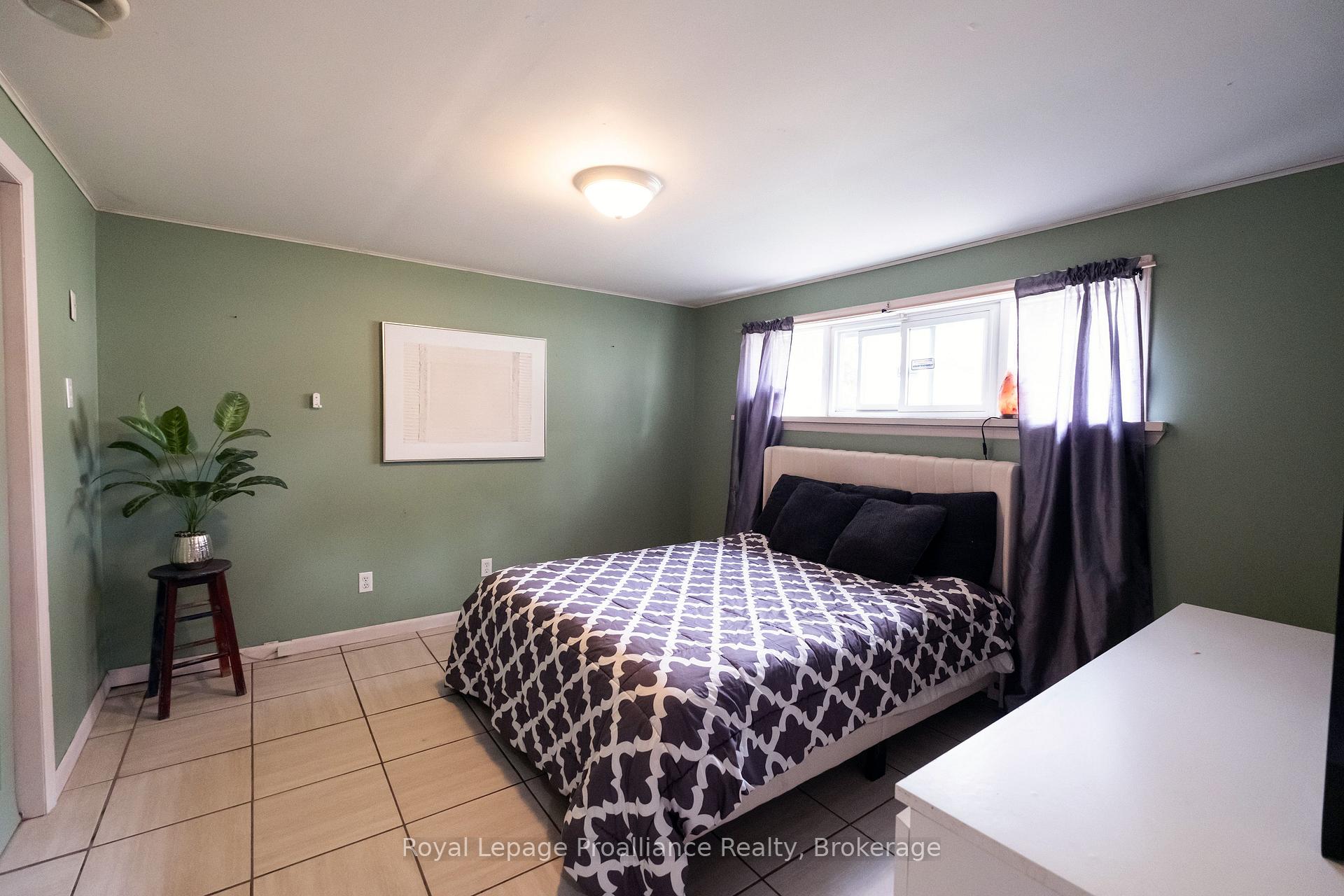Photo 37 of 115 Nicholas Street, Quinte West, Trenton Ward — HOMEH