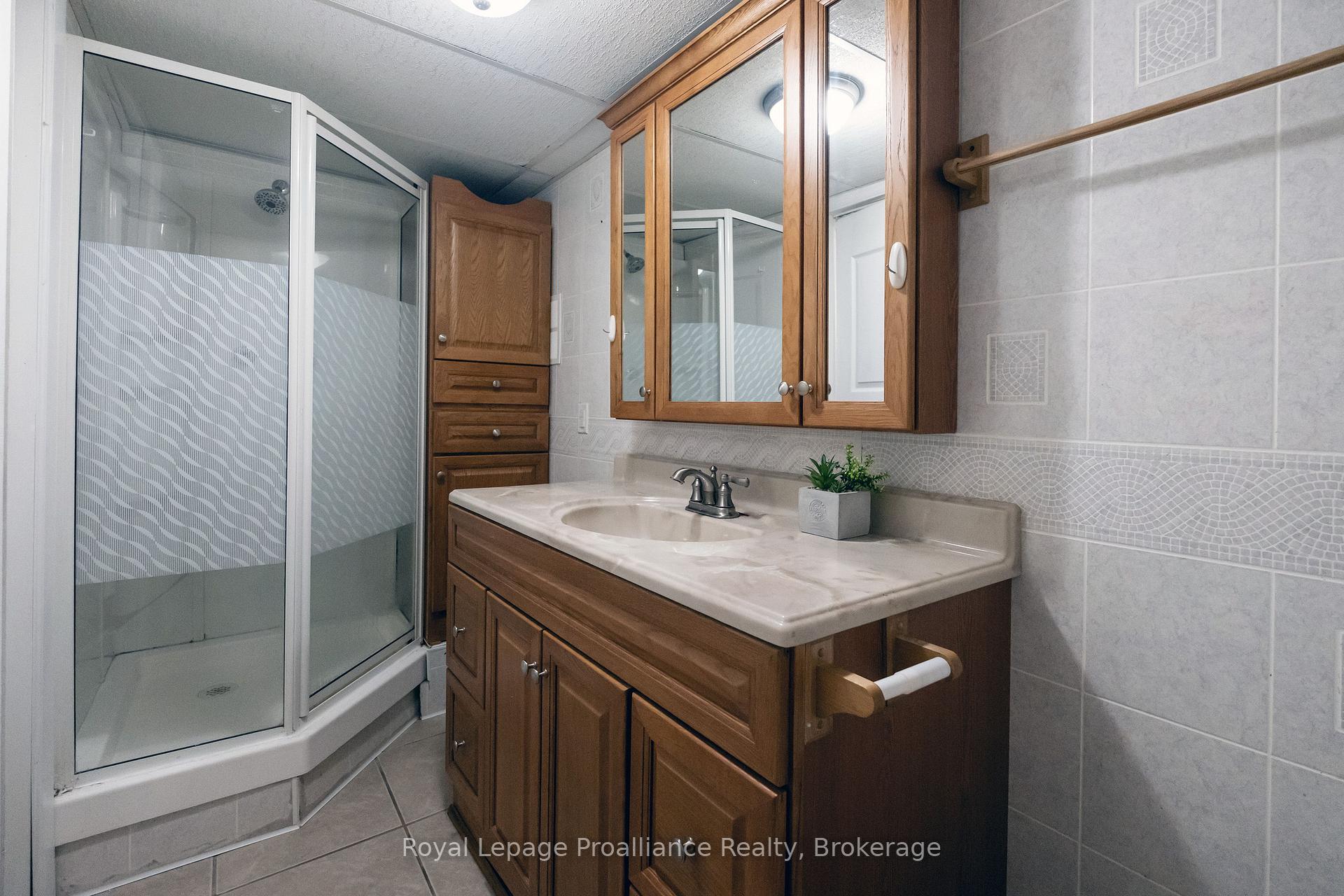 Photo 43 of 115 Nicholas Street, Quinte West, Trenton Ward — HOMEH