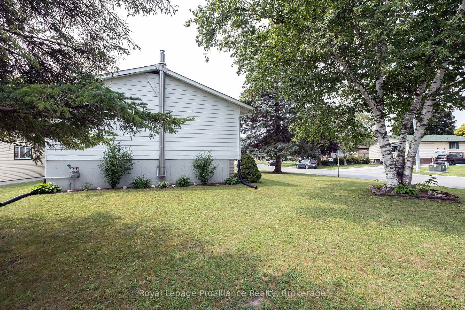 Photo 58 of 115 Nicholas Street, Quinte West, Trenton Ward — HOMEH
