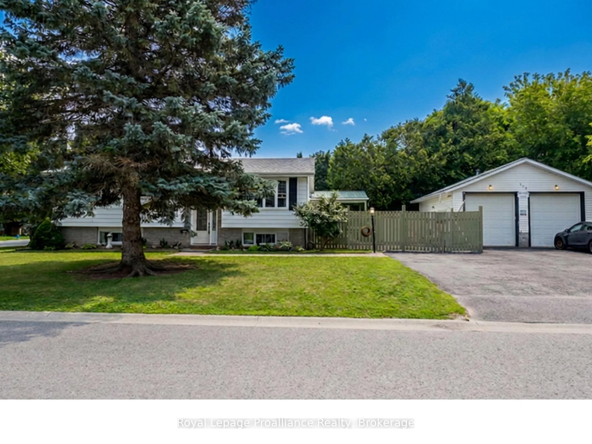 Photo 10 of 115 Nicholas Street, Quinte West, Trenton Ward — HOMEH