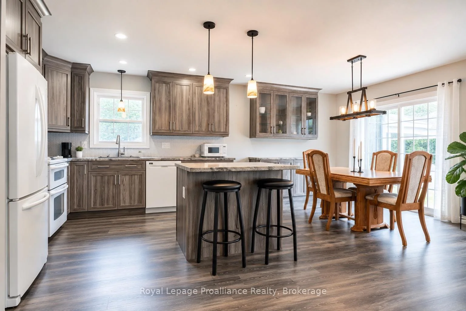 Photo 11 of 115 Nicholas Street, Quinte West, Trenton Ward — HOMEH