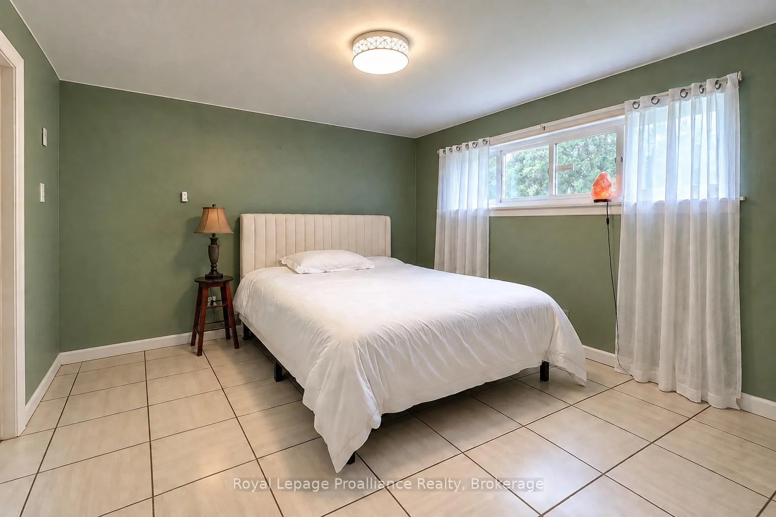 Photo 39 of 115 Nicholas Street, Quinte West, Trenton Ward — HOMEH
