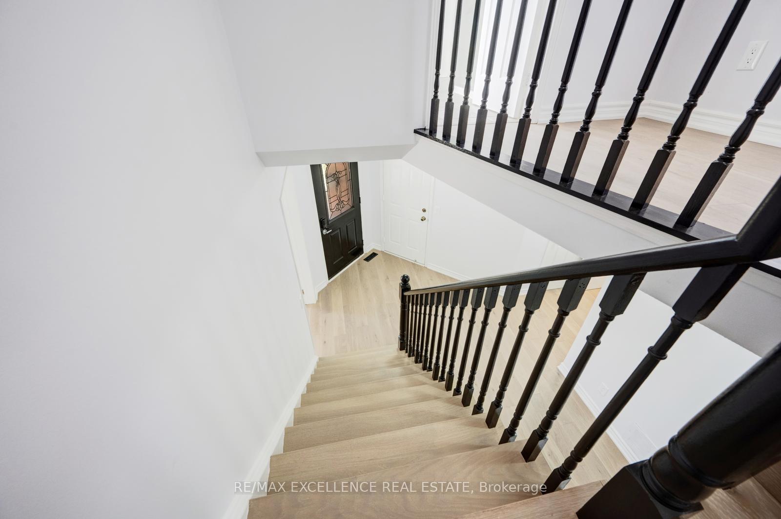 Photo 17 of 15 Nymark Place, Brampton, Westgate — HOMEH