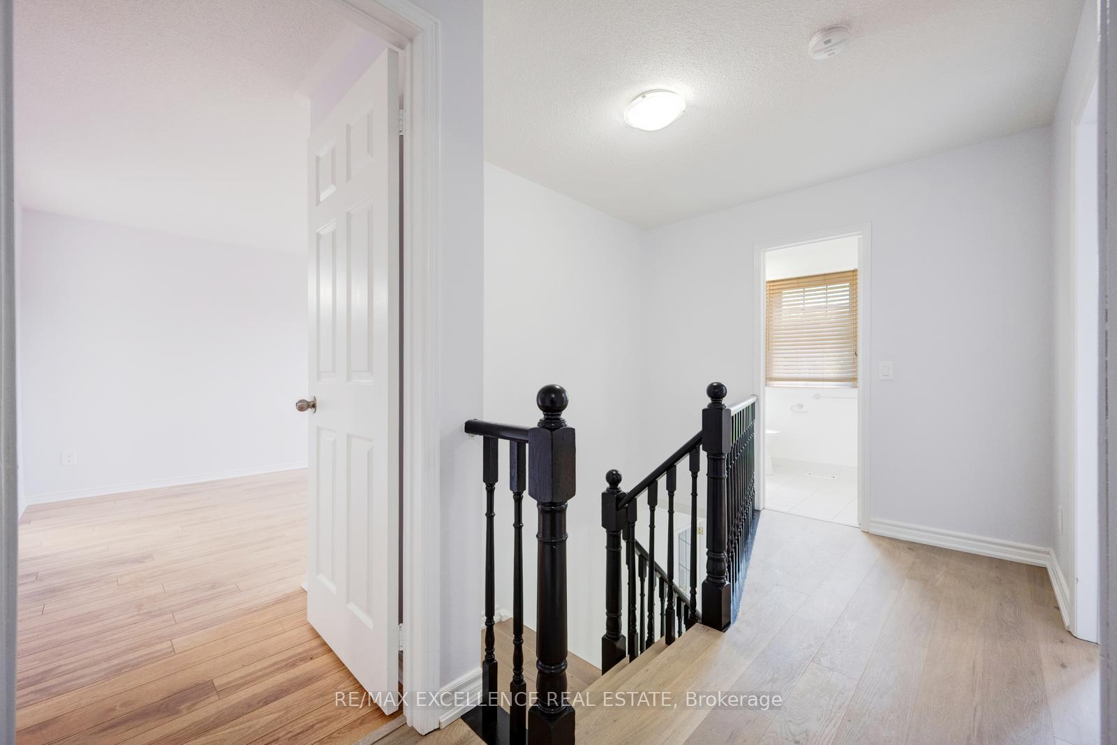 Photo 18 of 15 Nymark Place, Brampton, Westgate — HOMEH