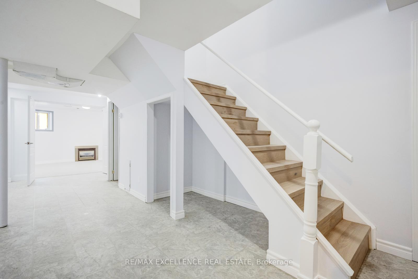 Photo 29 of 15 Nymark Place, Brampton, Westgate — HOMEH