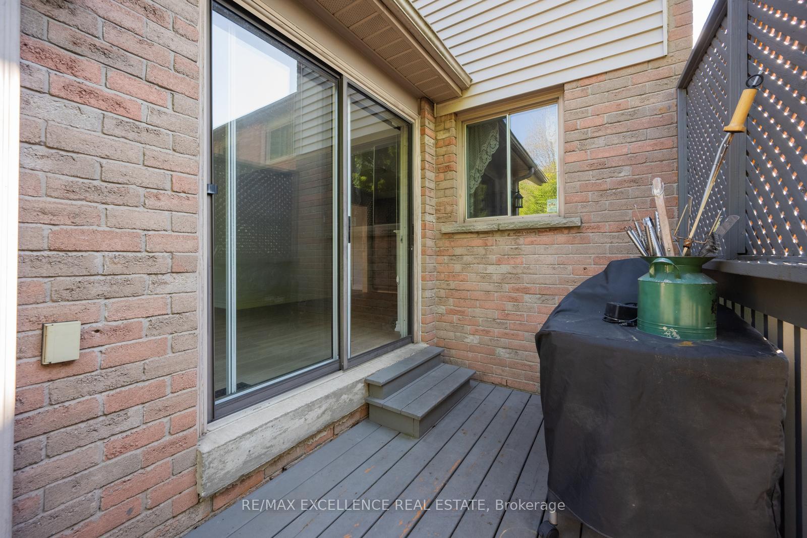 Photo 33 of 15 Nymark Place, Brampton, Westgate — HOMEH