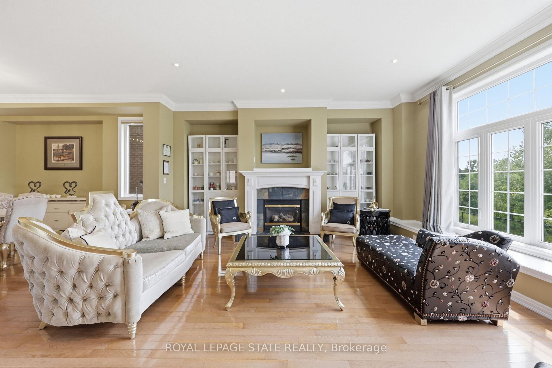 Photo 22 of 64 Joshua Avenue, Hamilton, Meadowlands — HOMEH