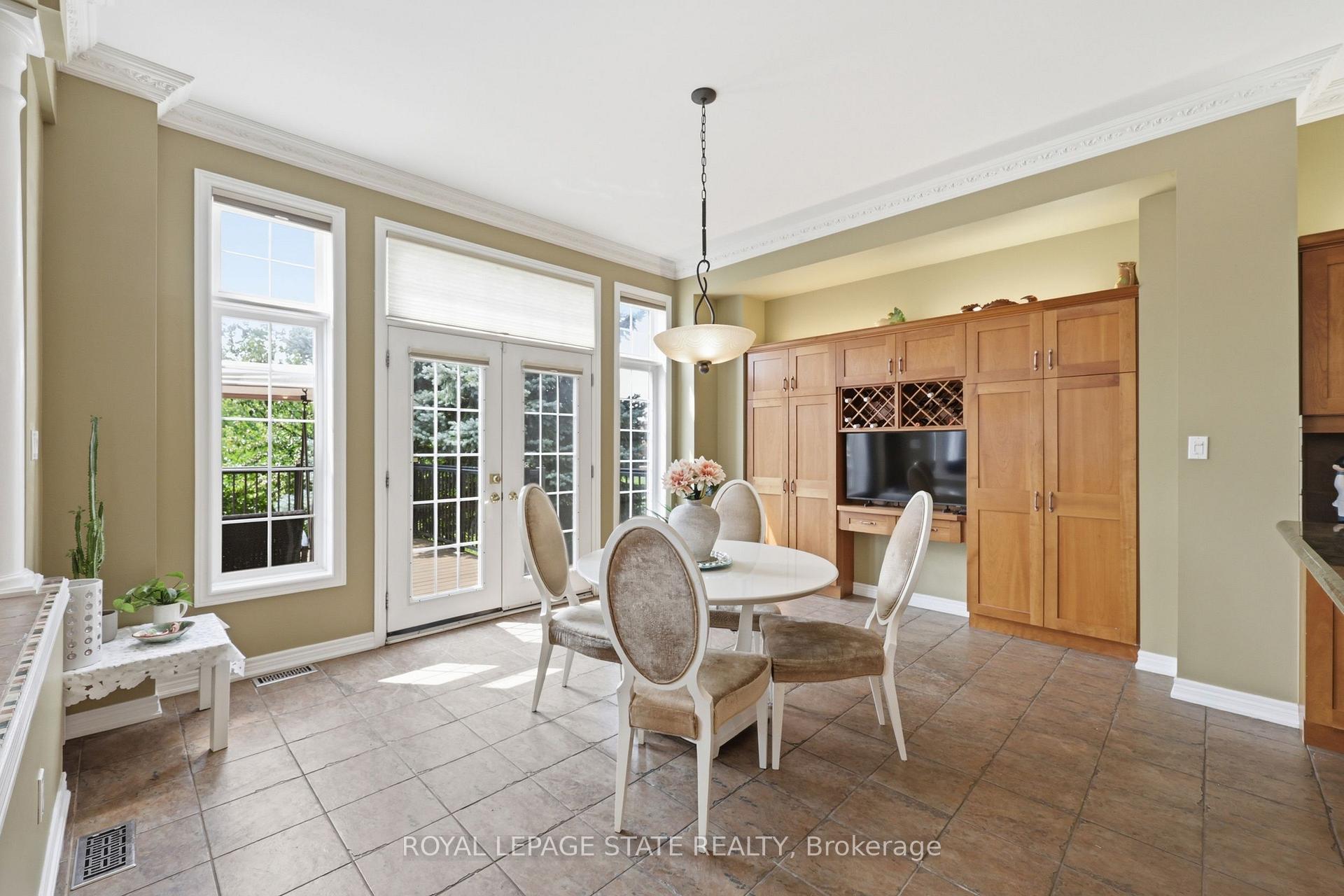 Photo 38 of 64 Joshua Avenue, Hamilton, Meadowlands — HOMEH