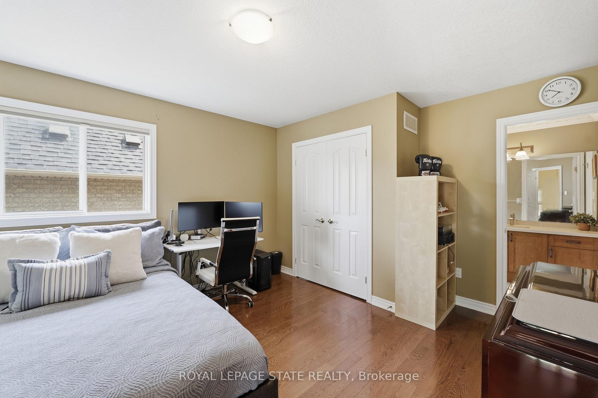 Photo 62 of 64 Joshua Avenue, Hamilton, Meadowlands — HOMEH
