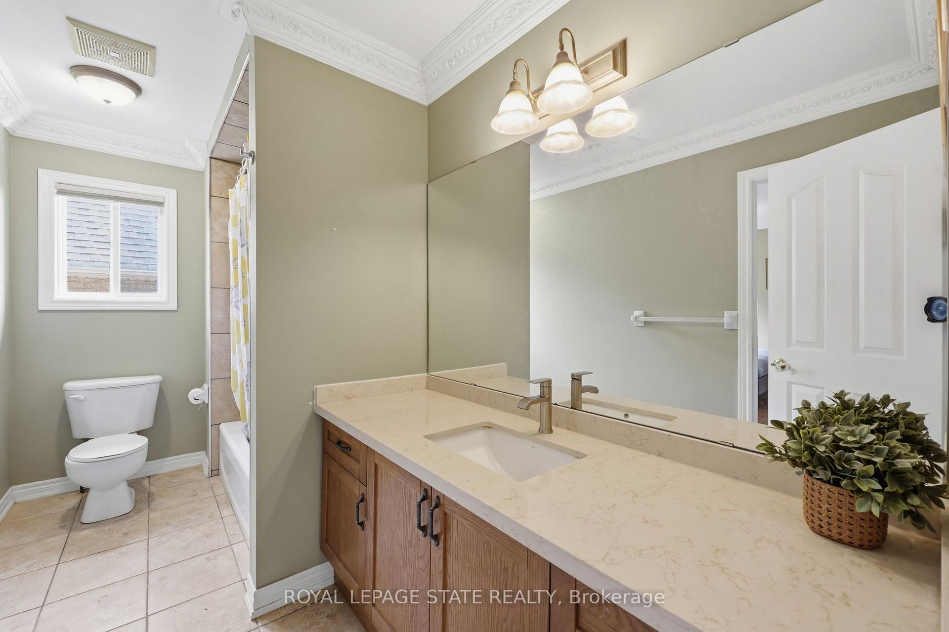 Photo 64 of 64 Joshua Avenue, Hamilton, Meadowlands — HOMEH