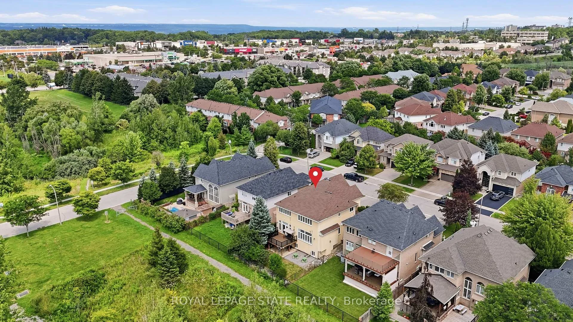 Photo 13 of 64 Joshua Avenue, Hamilton, Meadowlands — HOMEH