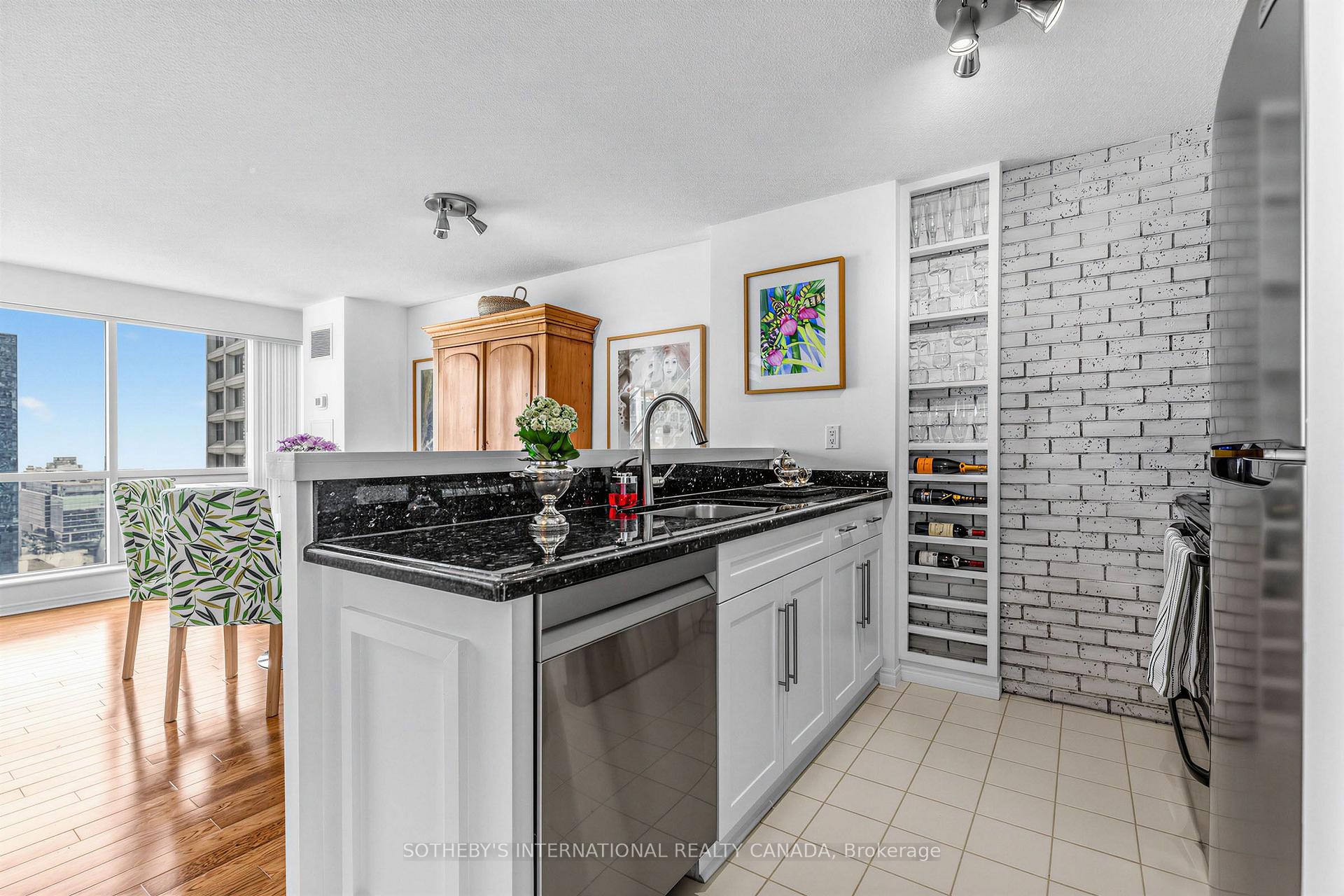 Photo 2 of Unit 2809, 10 Yonge Street, Toronto, Waterfront Communities — HOMEH