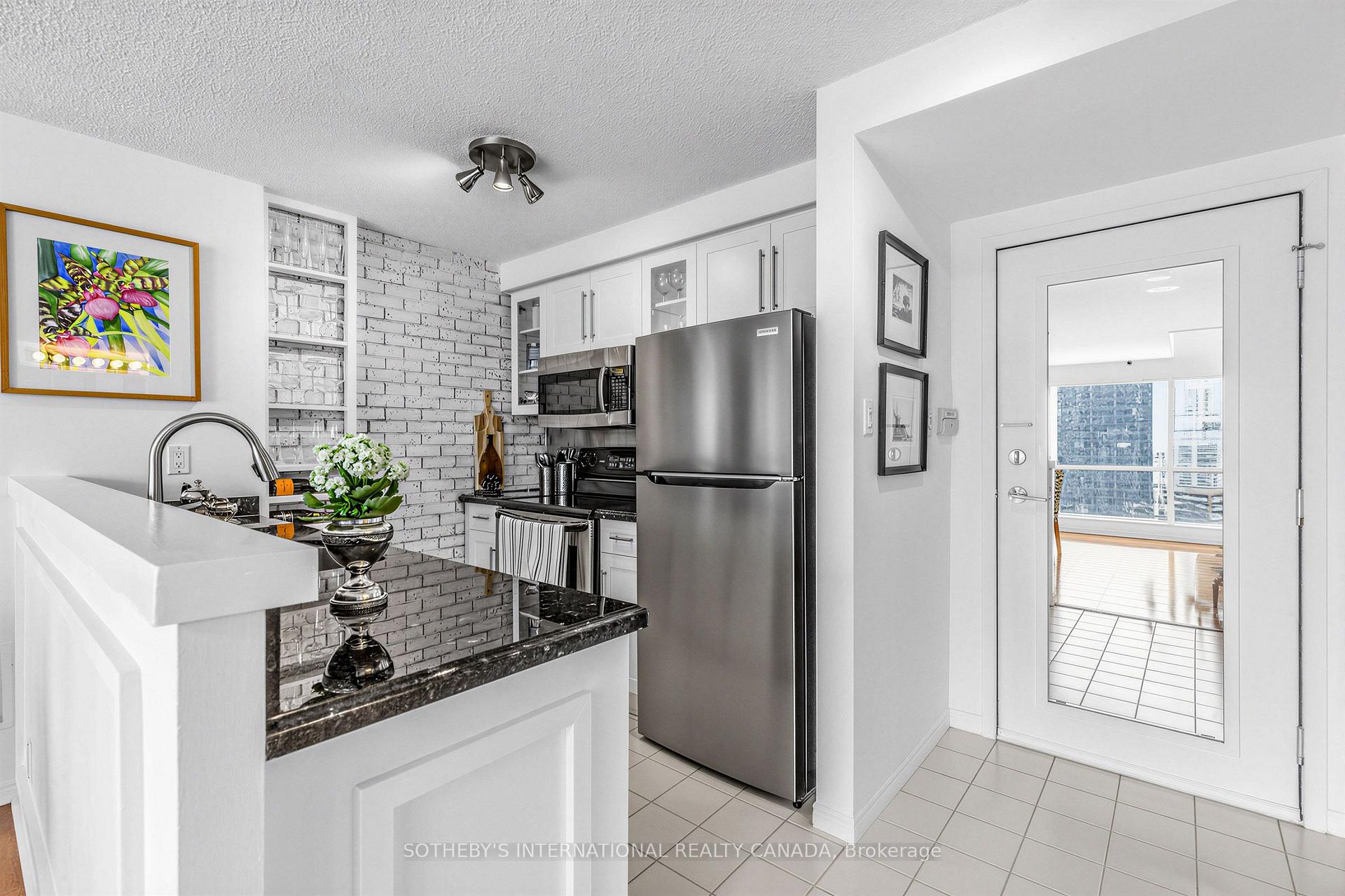 Photo 3 of Unit 2809, 10 Yonge Street, Toronto, Waterfront Communities — HOMEH