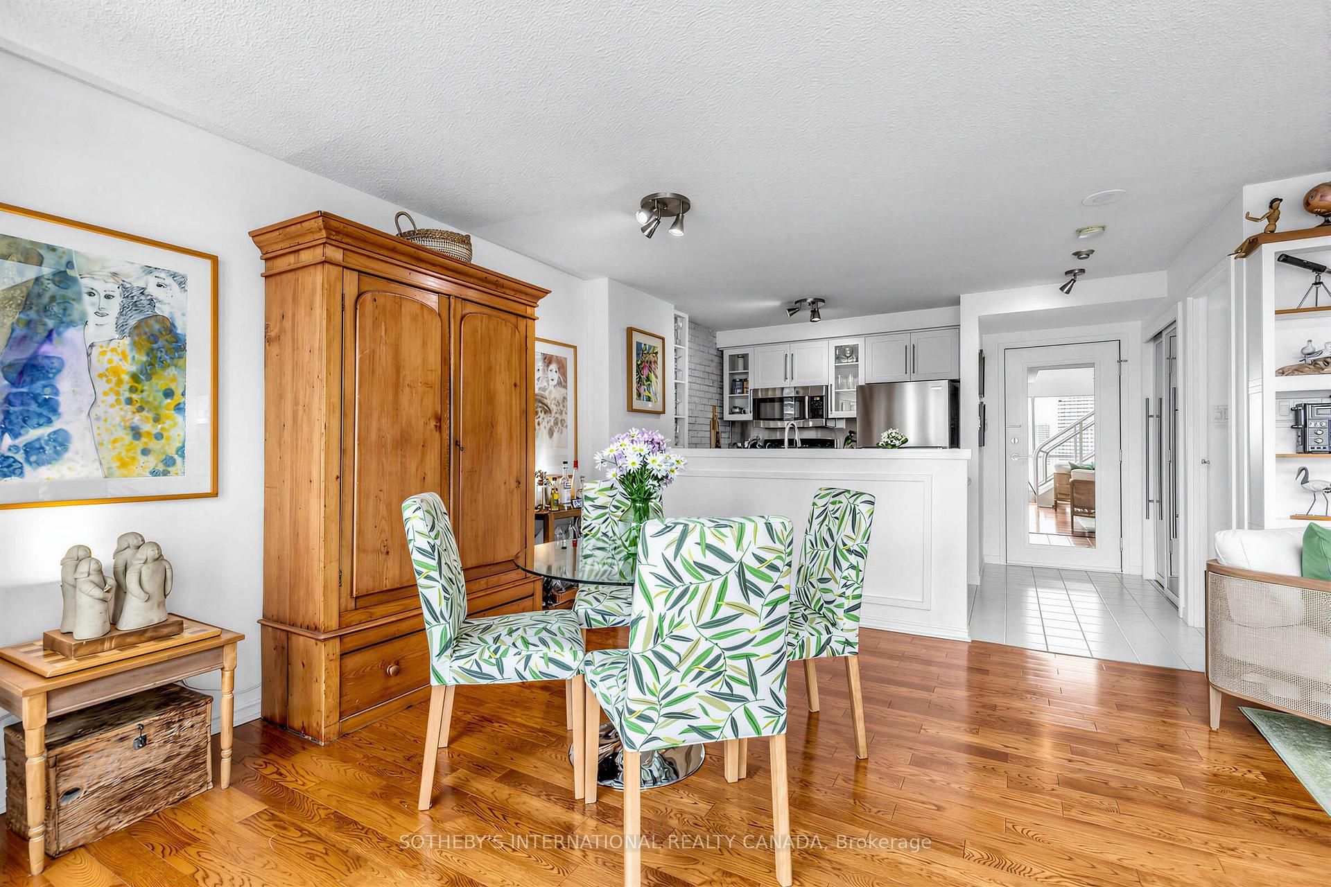 Photo 9 of Unit 2809, 10 Yonge Street, Toronto, Waterfront Communities — HOMEH