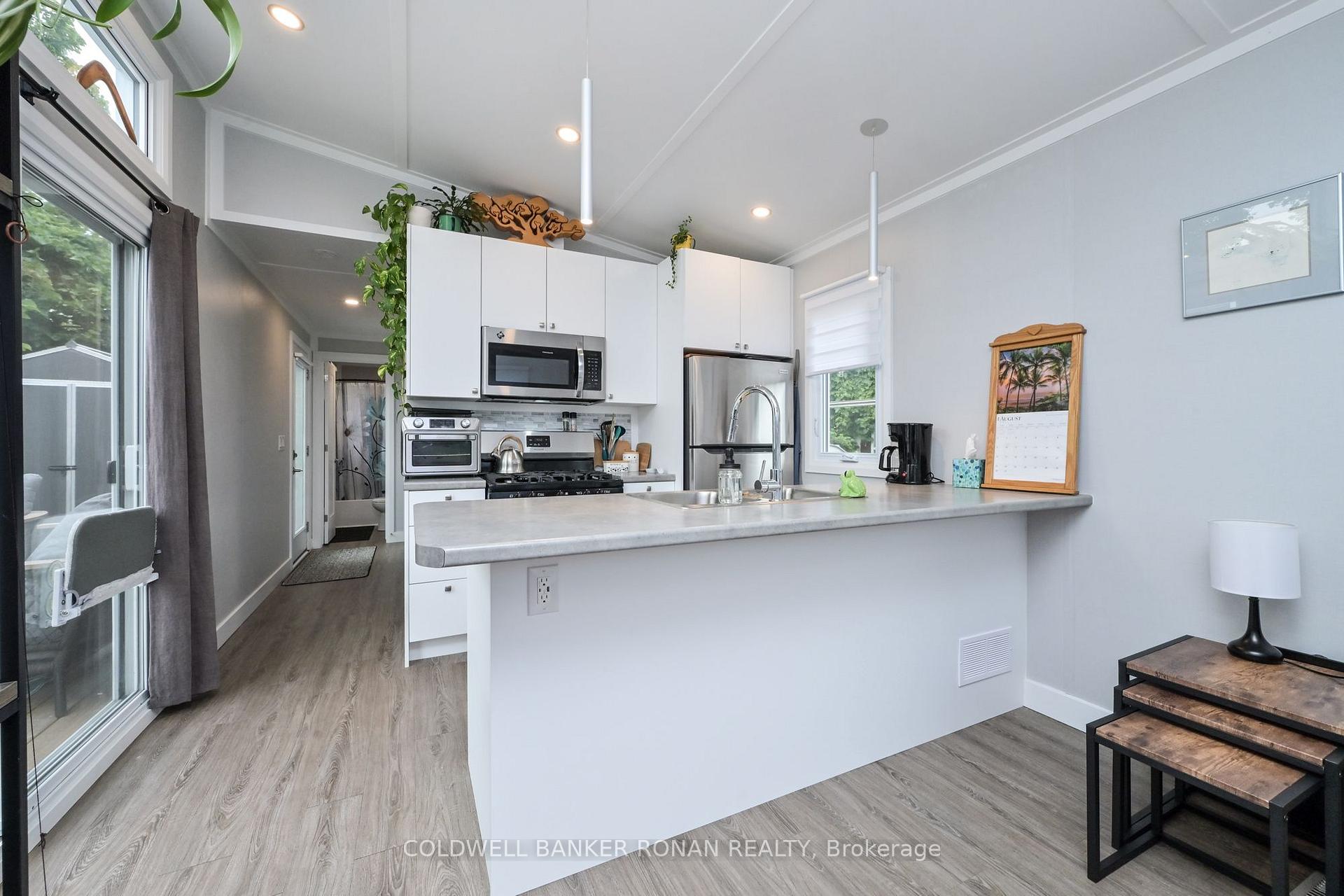 Photo 7 of Unit 4, 285 Cryderman Side Road, Georgina, Baldwin — HOMEH