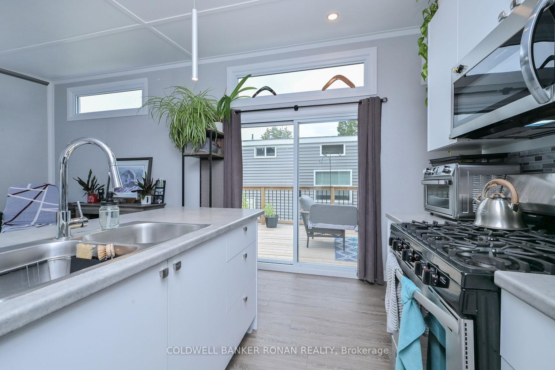 Photo 8 of Unit 4, 285 Cryderman Side Road, Georgina, Baldwin — HOMEH