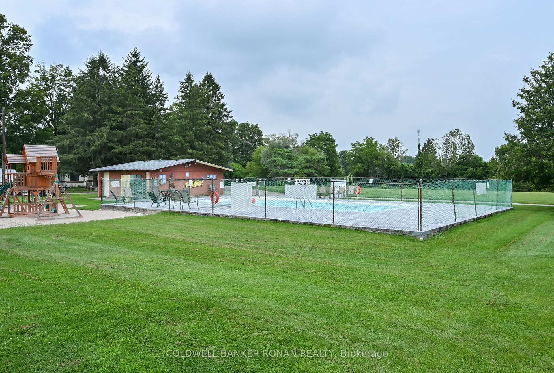 Photo 20 of Unit 4, 285 Cryderman Side Road, Georgina, Baldwin — HOMEH