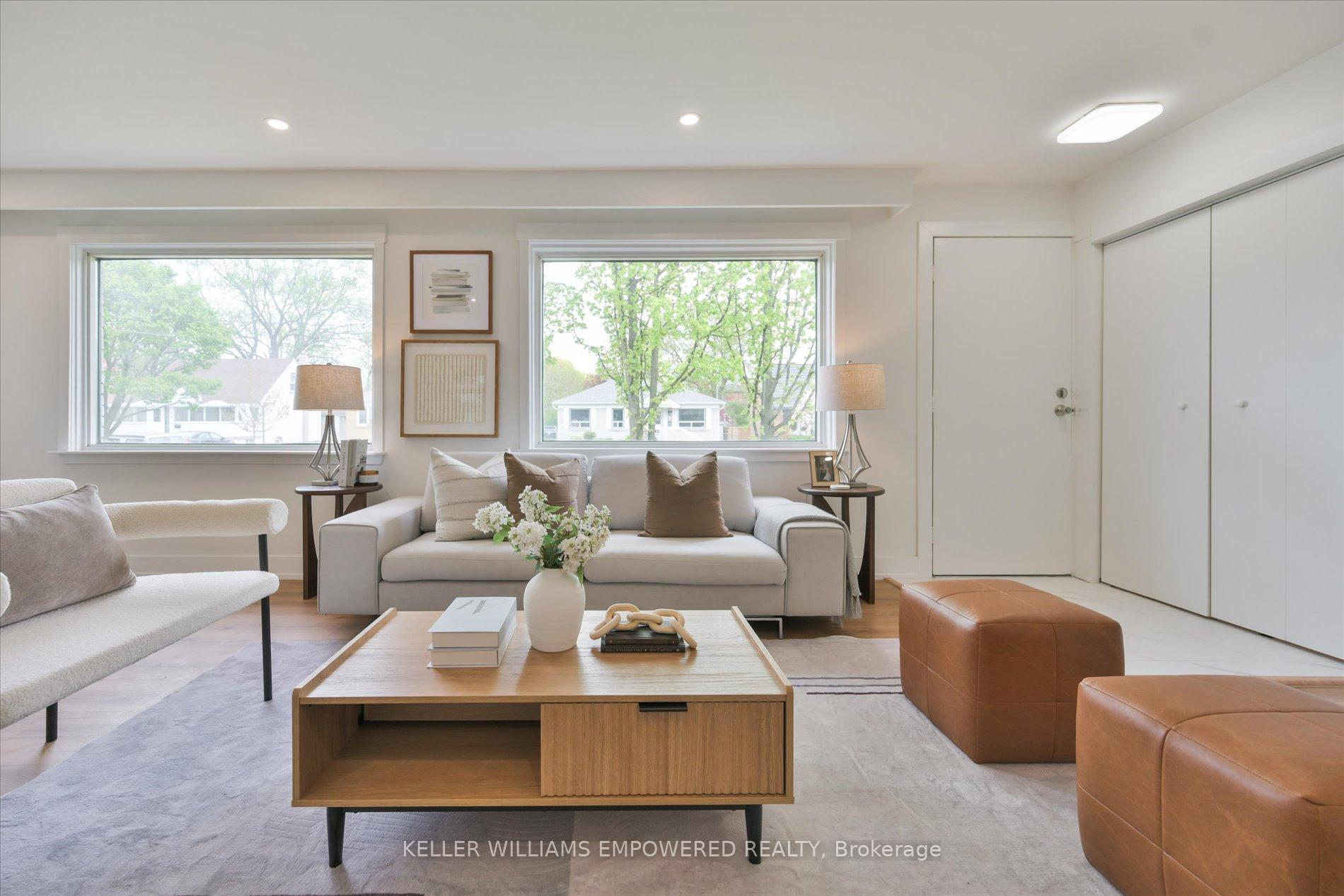 Photo 12 of 42 Deerhurst Avenue, North York, Humberlea-Pelmo Park — HOMEH